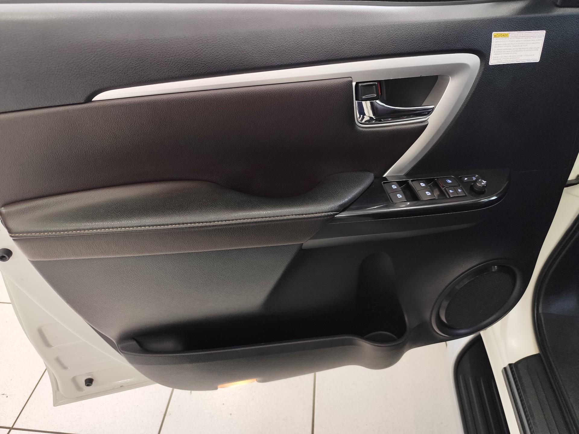 Foto número 257513 do veiculo