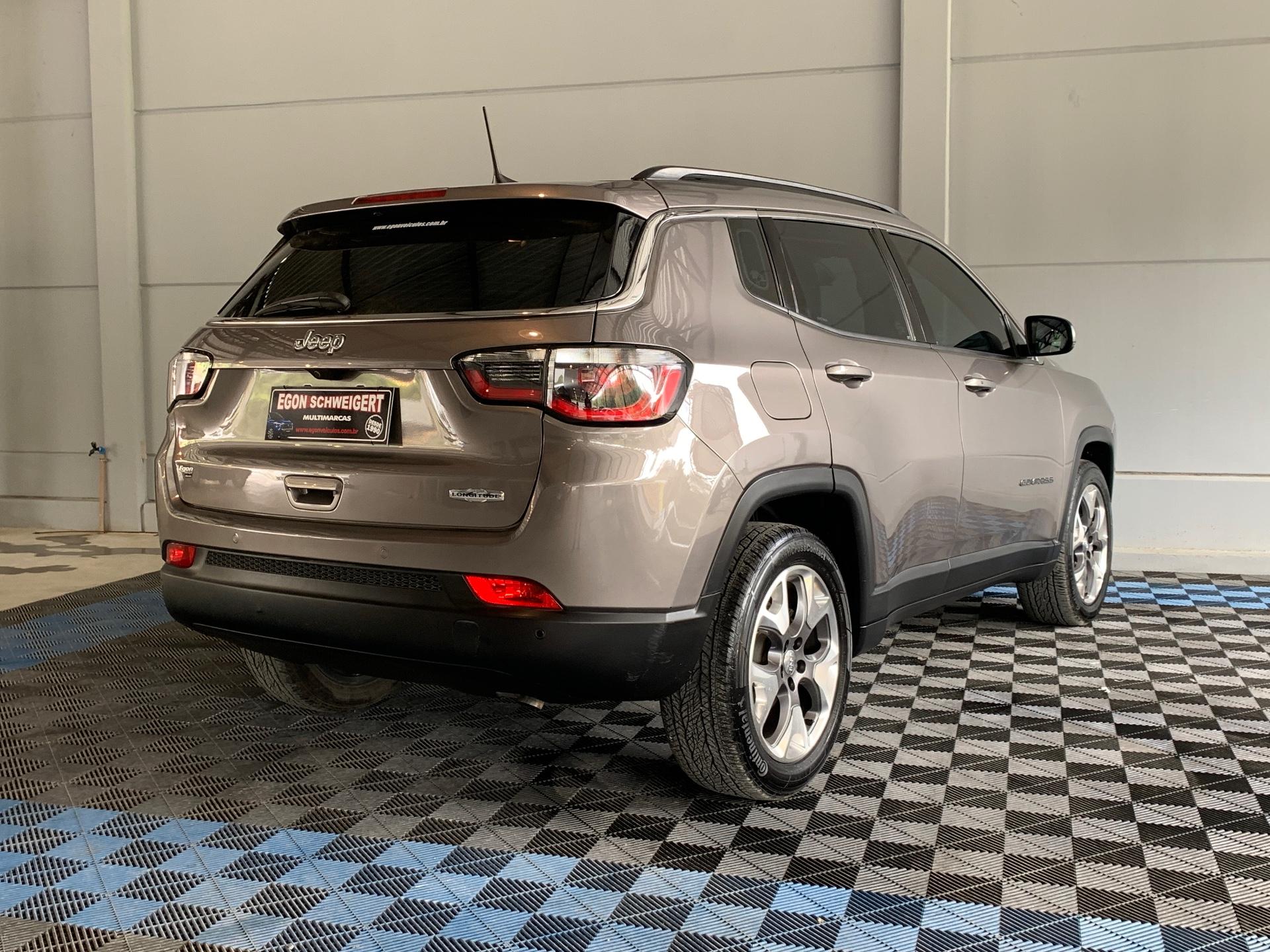 Foto número 304619 do veiculo