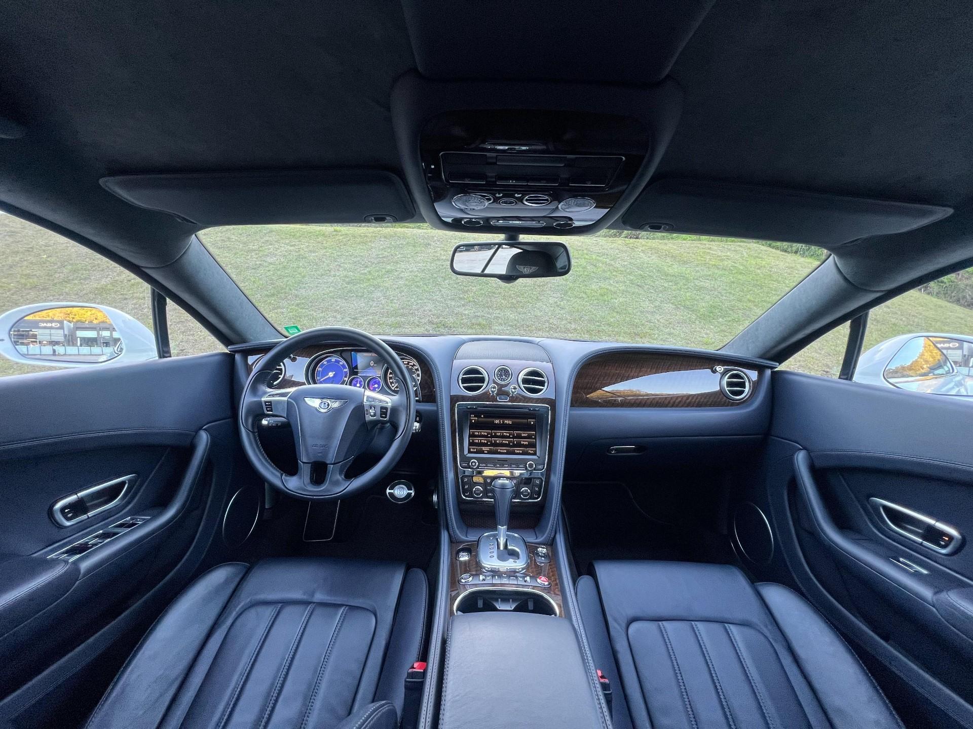 Foto número 301998 do veiculo