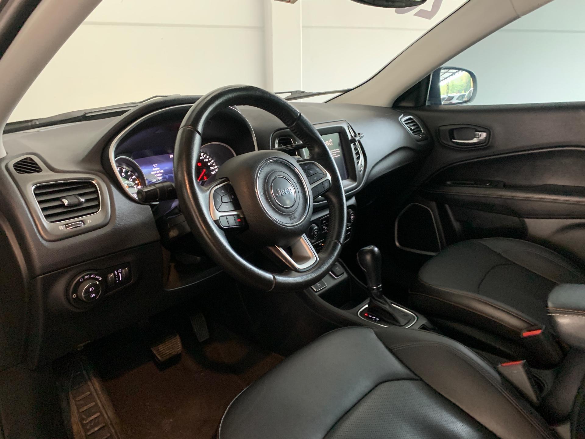 Foto número 304609 do veiculo