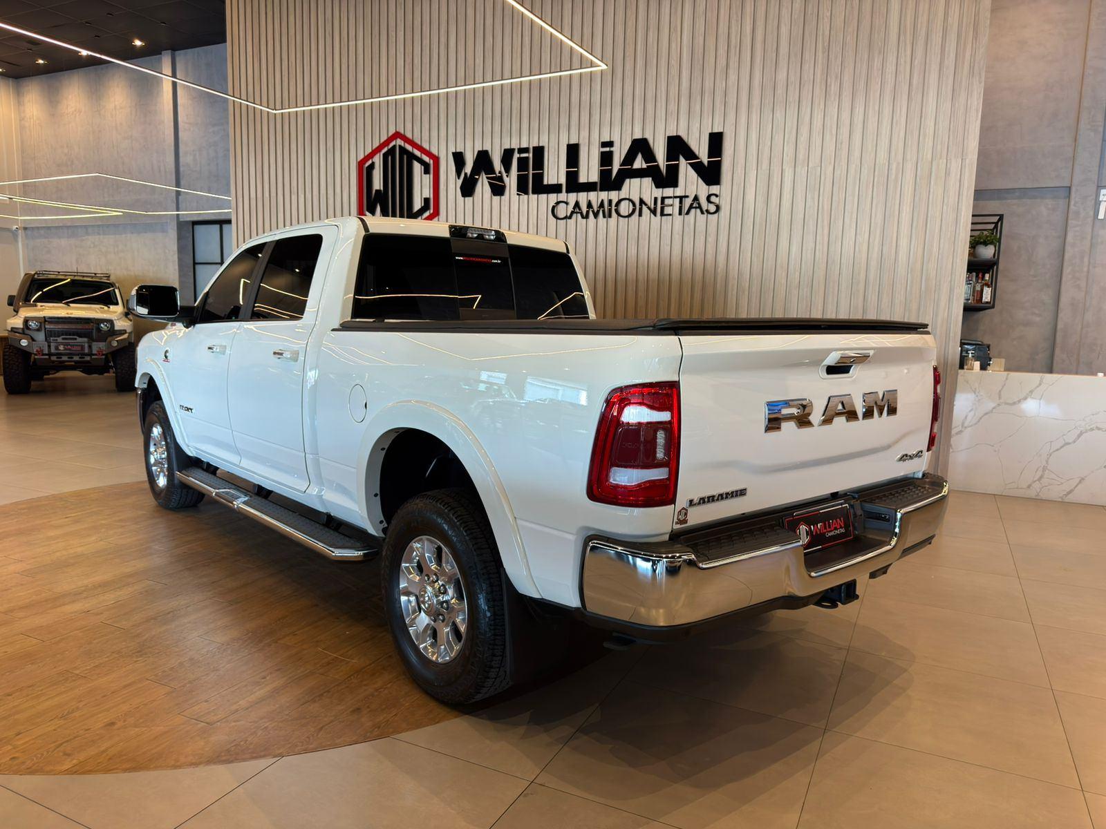 Foto número 316400 do veiculo