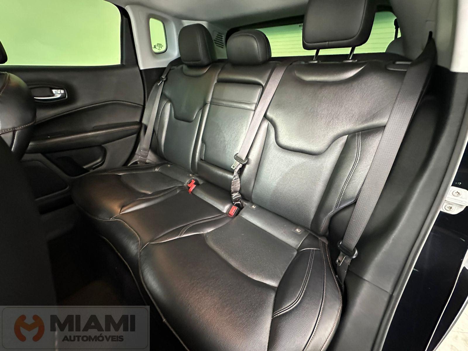 Foto número 296063 do veiculo