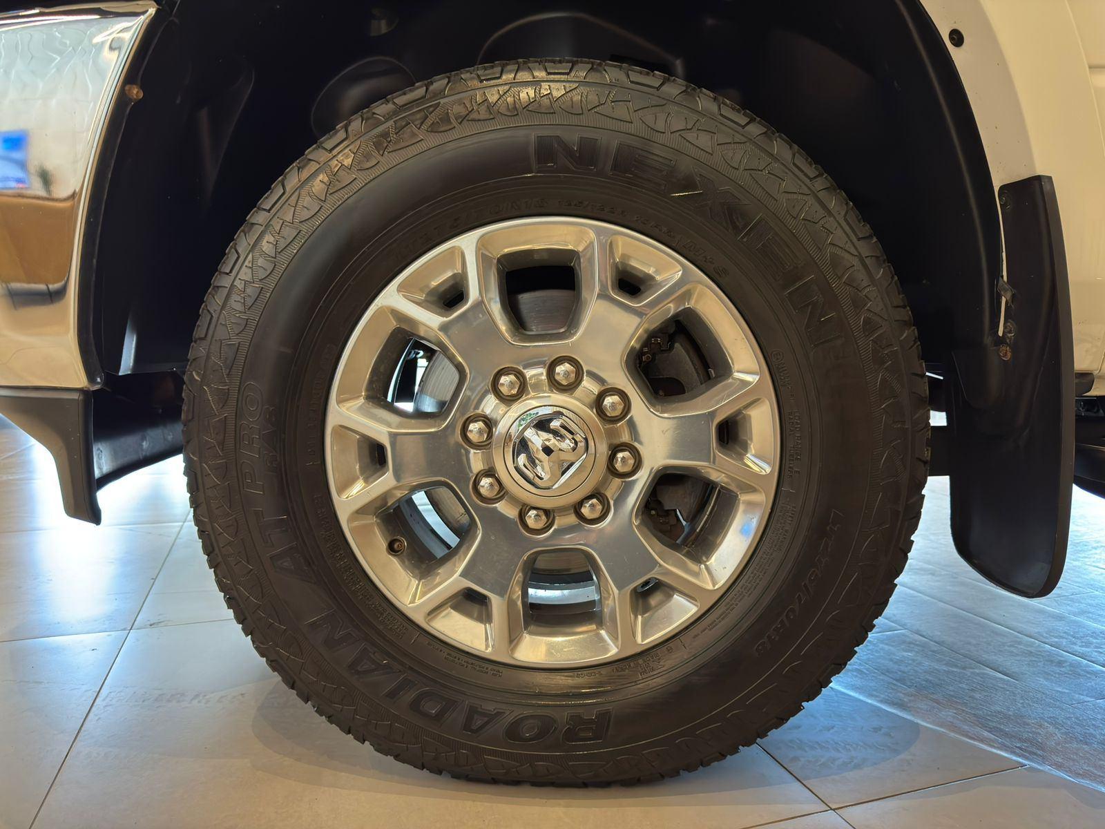 Foto número 316423 do veiculo