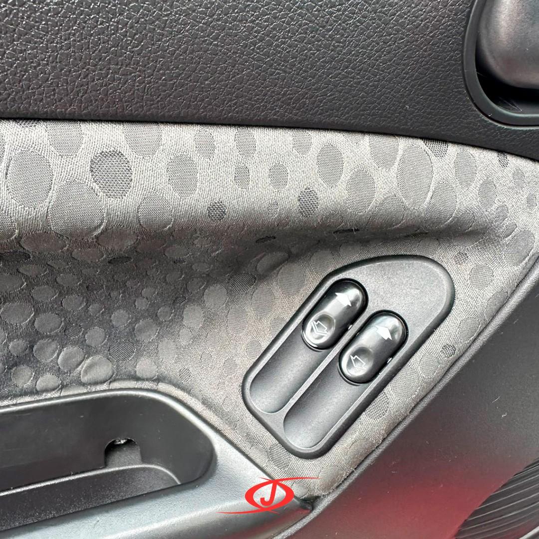 Foto número 272450 do veiculo