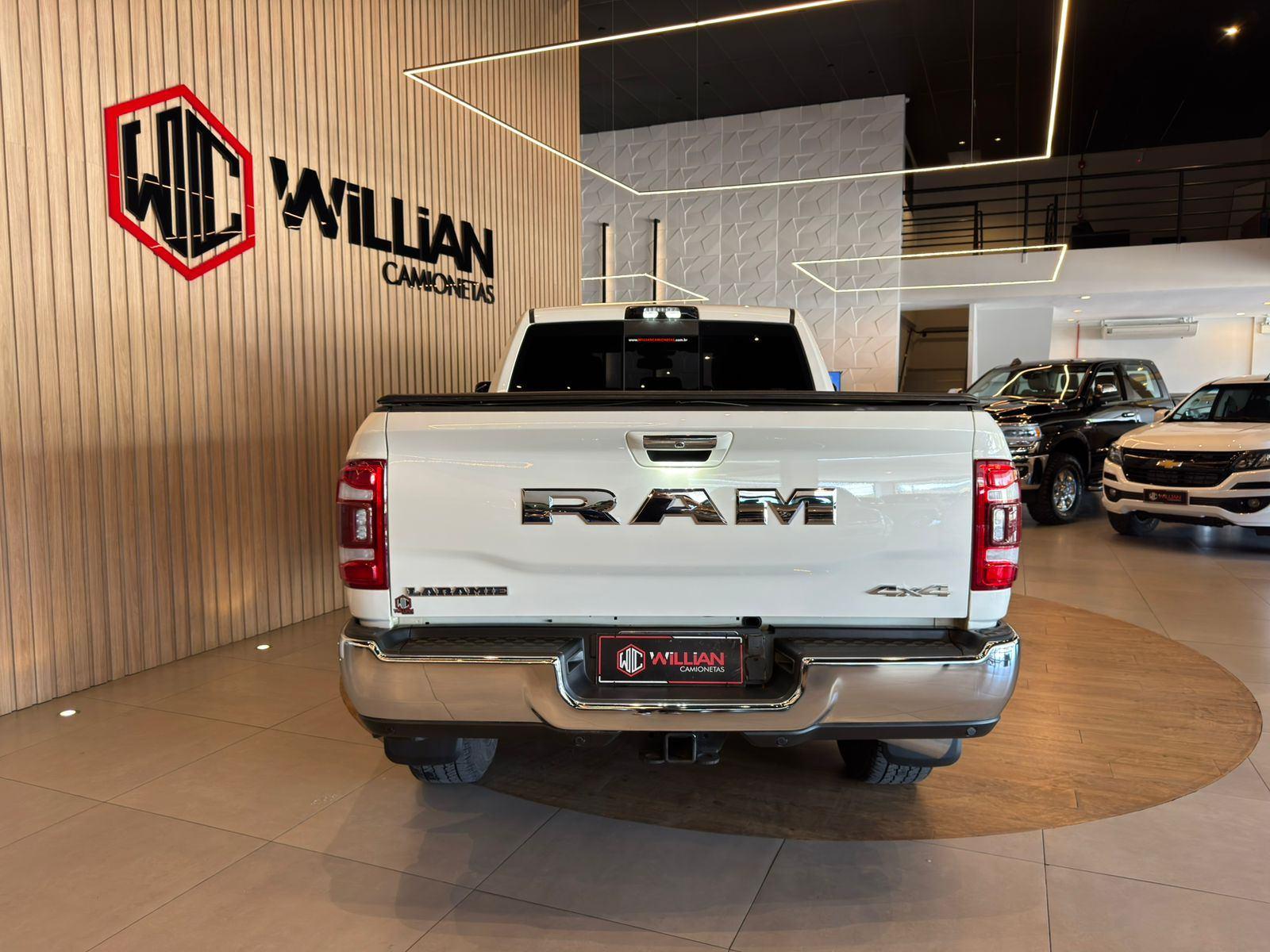 Foto número 316405 do veiculo