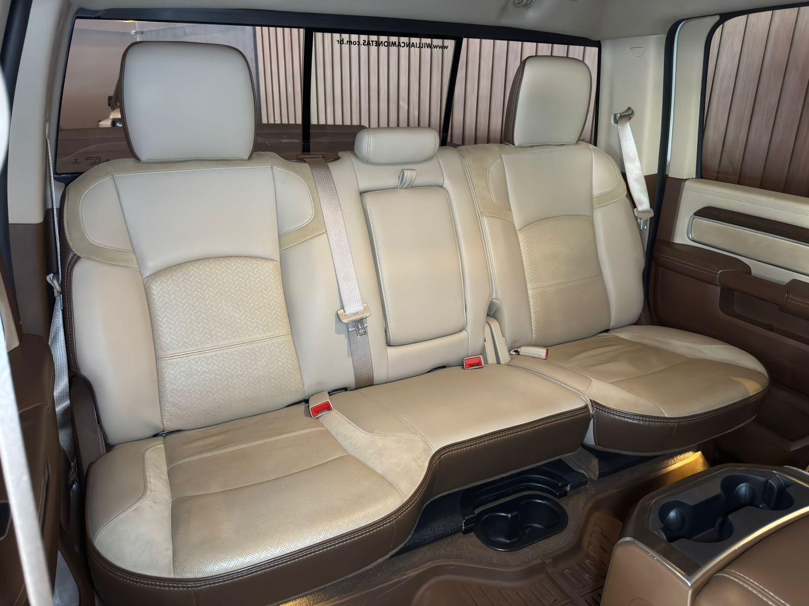 Foto número 316417 do veiculo