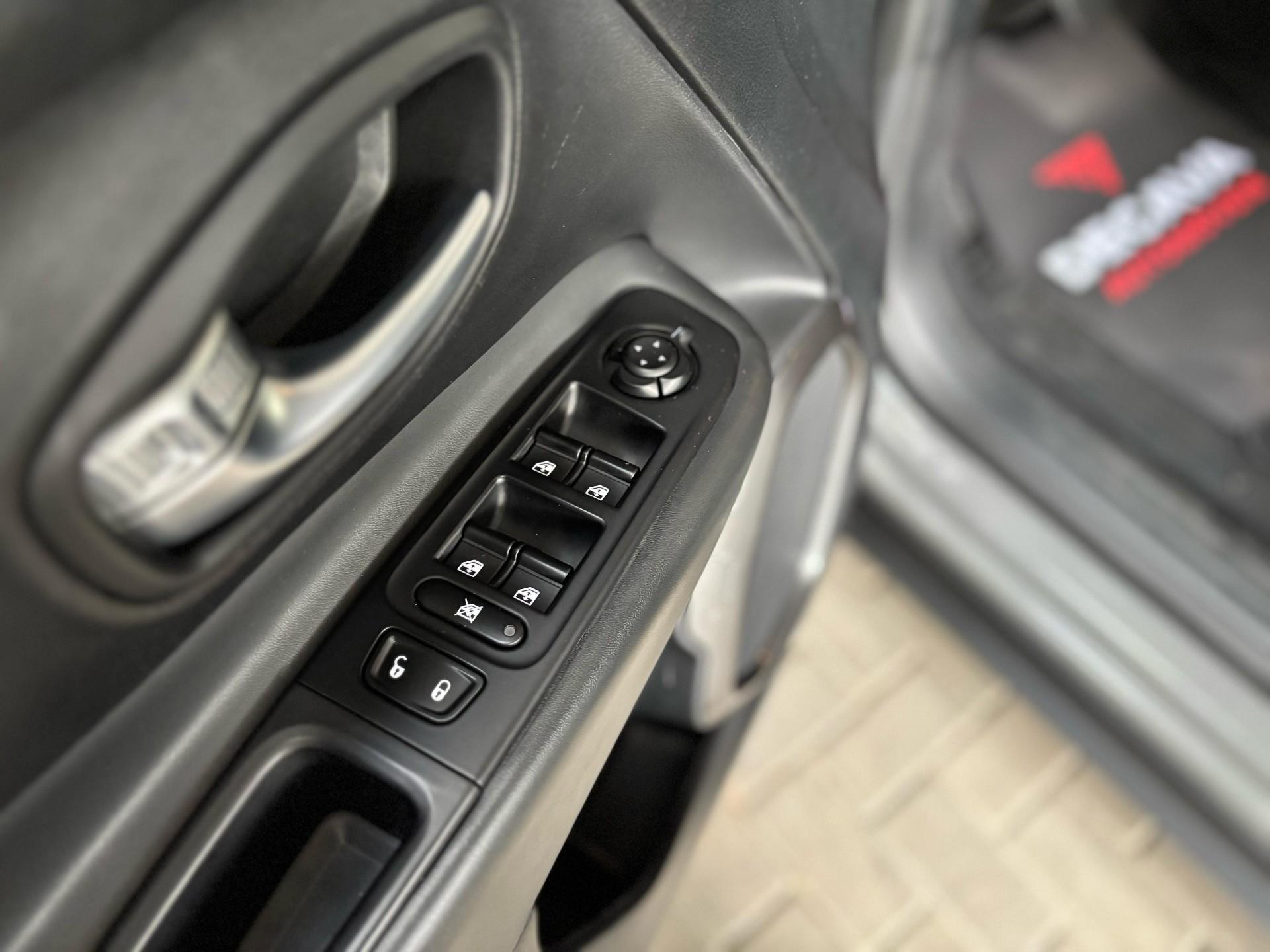 Foto número 299810 do veiculo