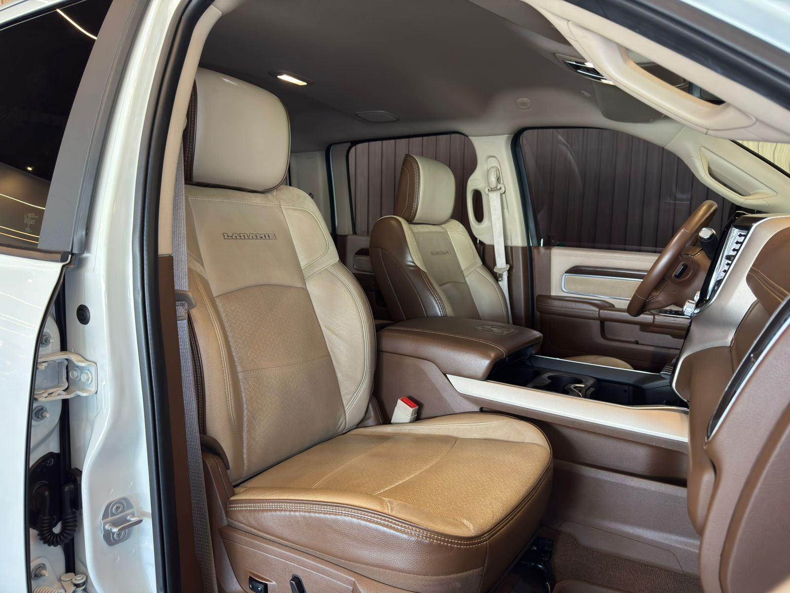 Foto número 316418 do veiculo