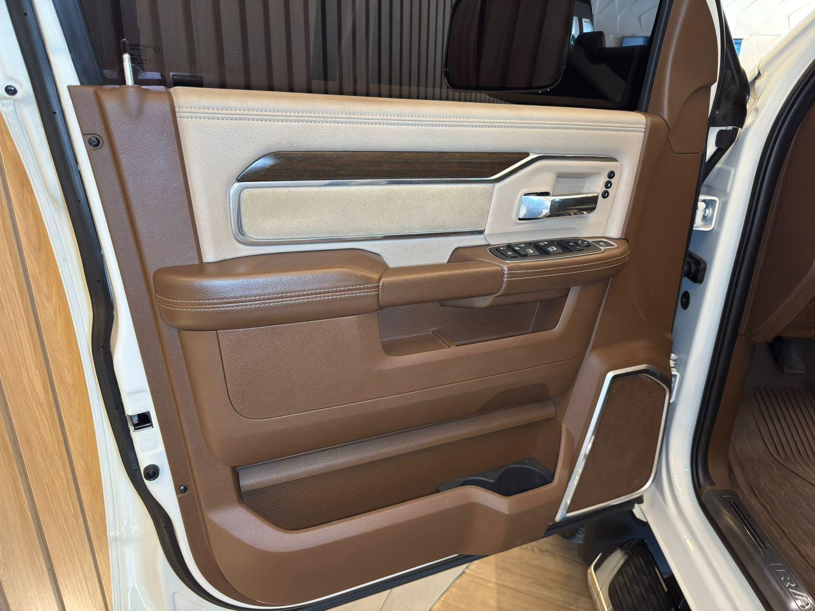 Foto número 316407 do veiculo