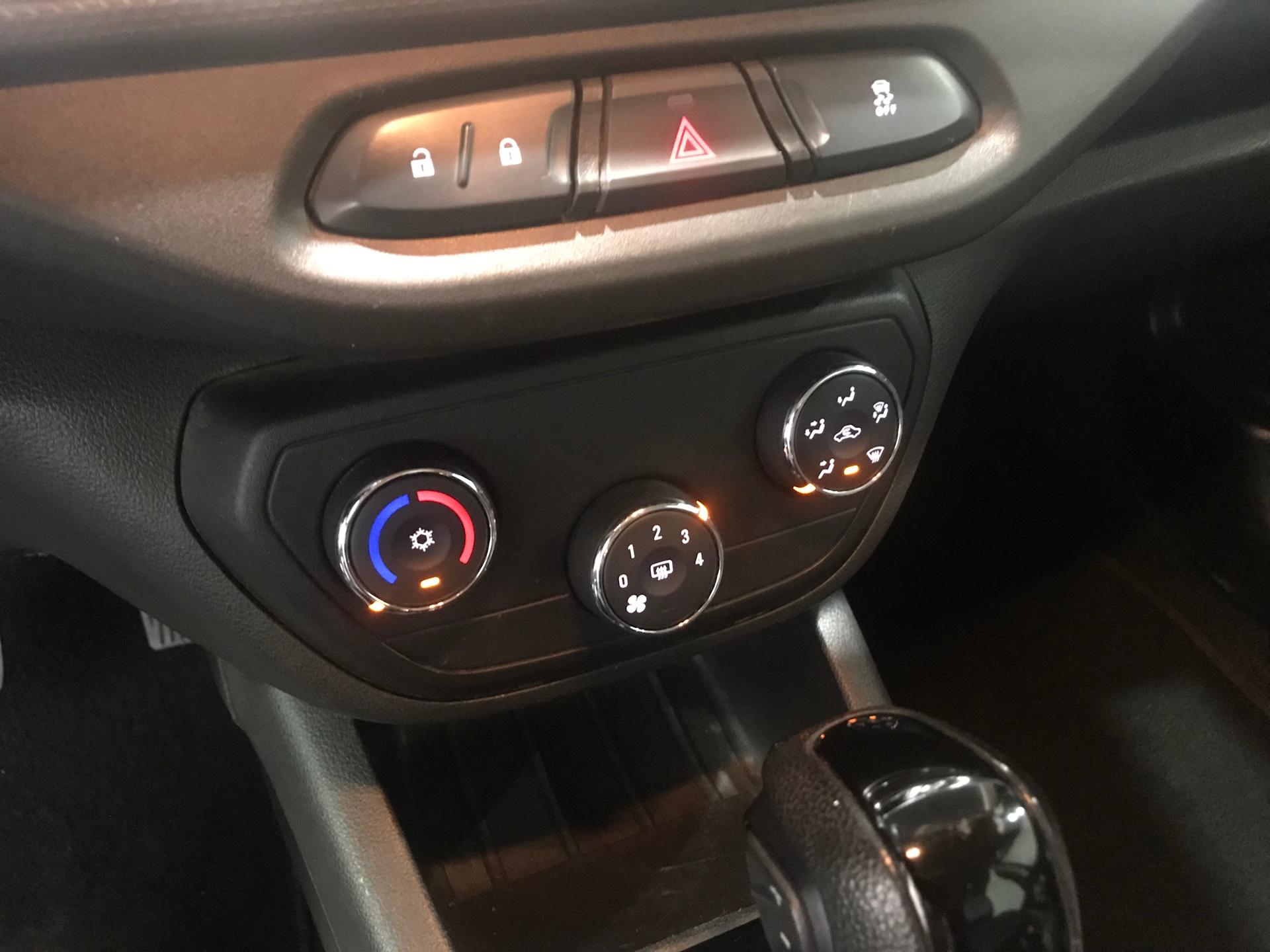 Foto número 306940 do veiculo