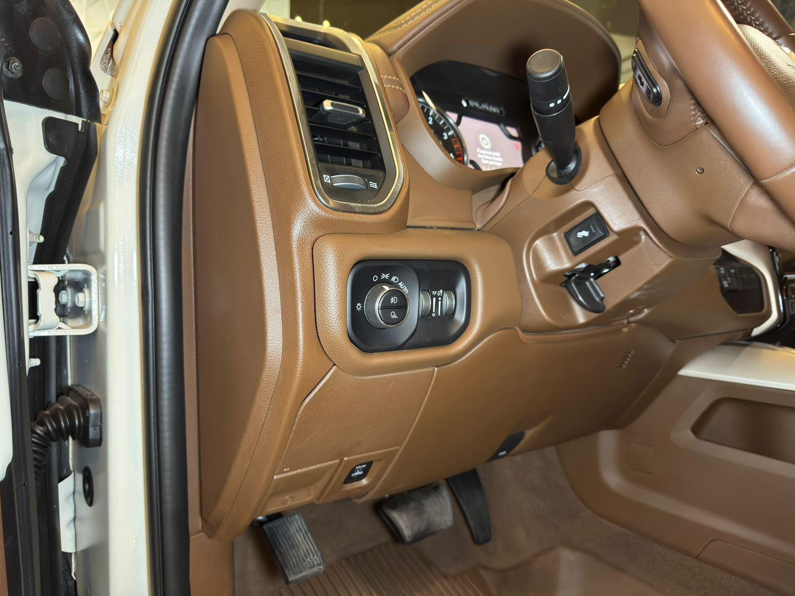 Foto número 316408 do veiculo