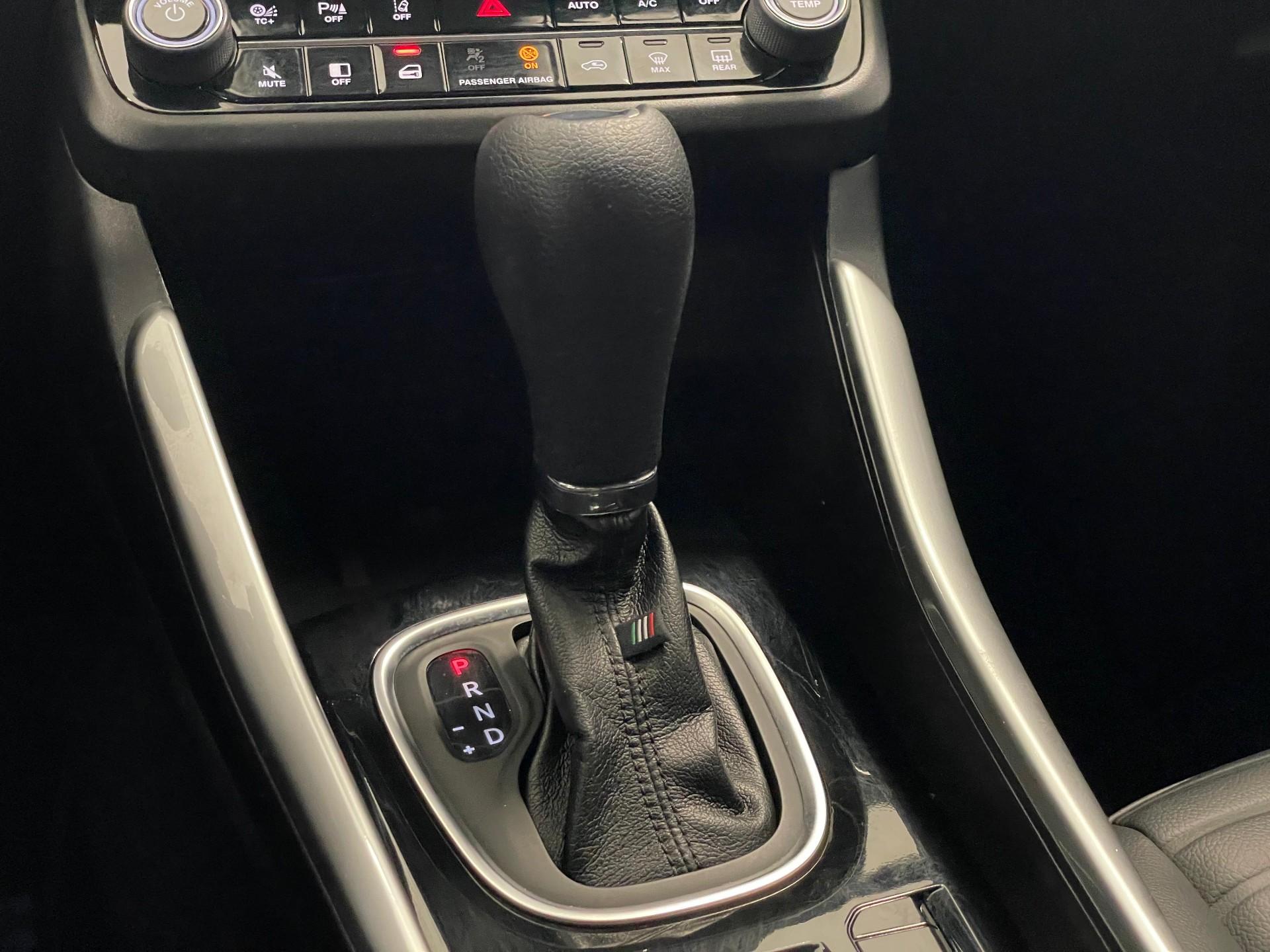 Foto número 307982 do veiculo