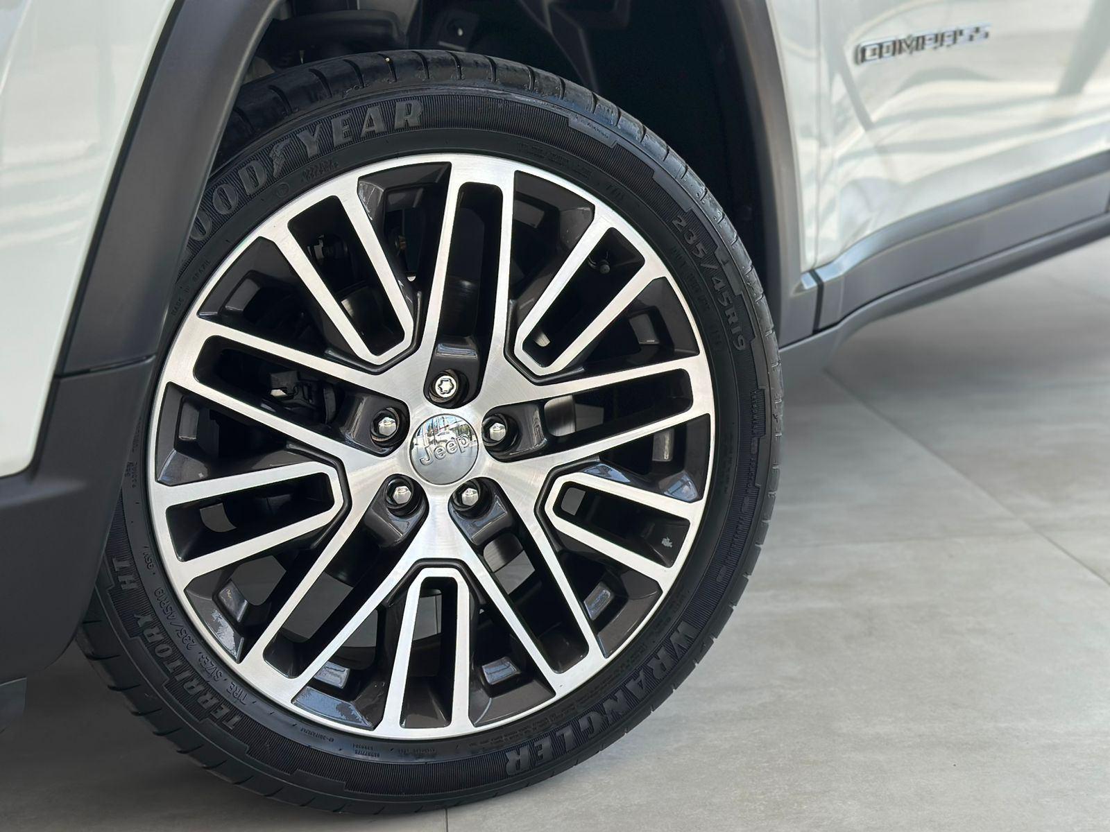 Foto número 315794 do veiculo