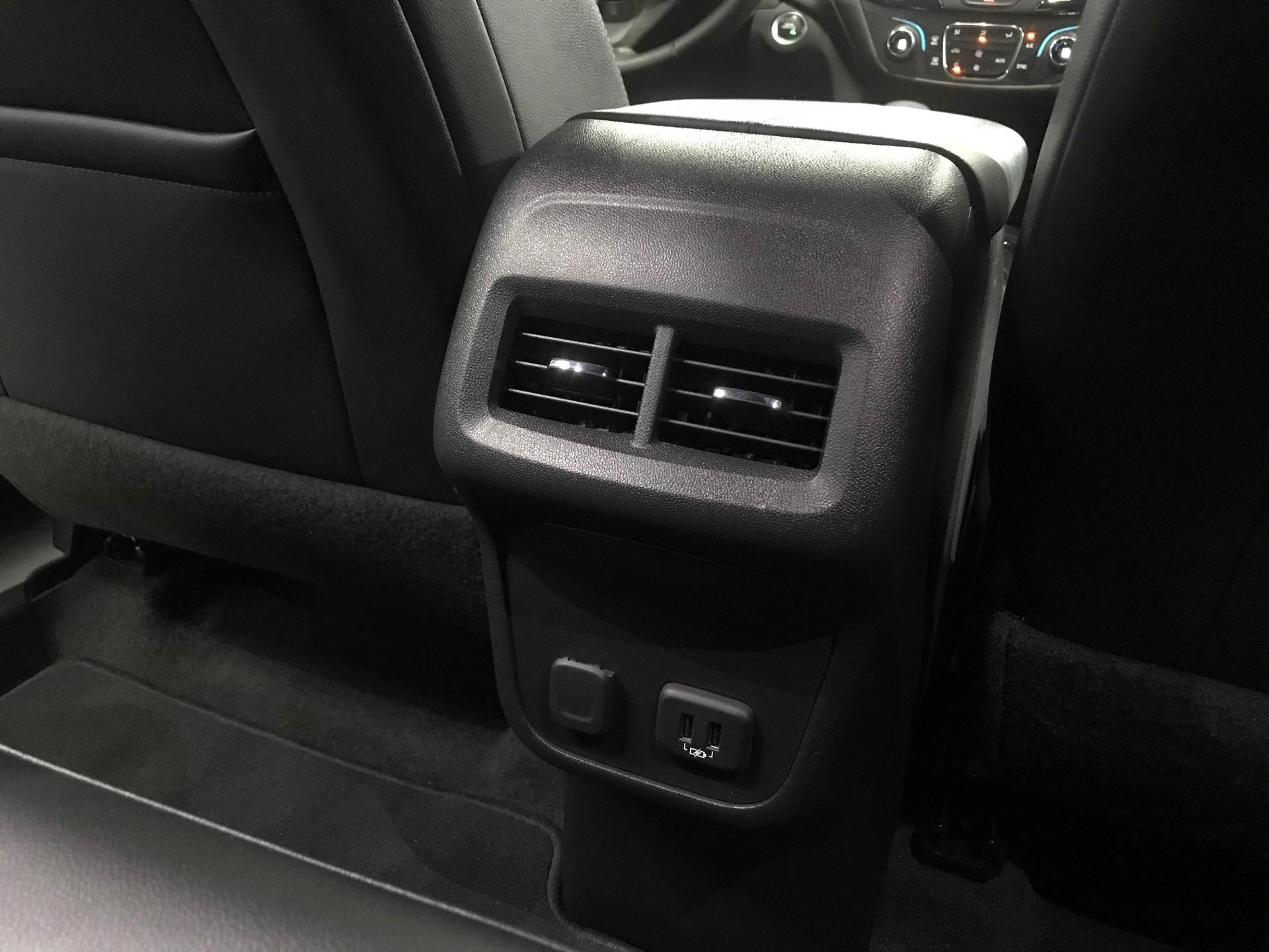 Foto número 303688 do veiculo