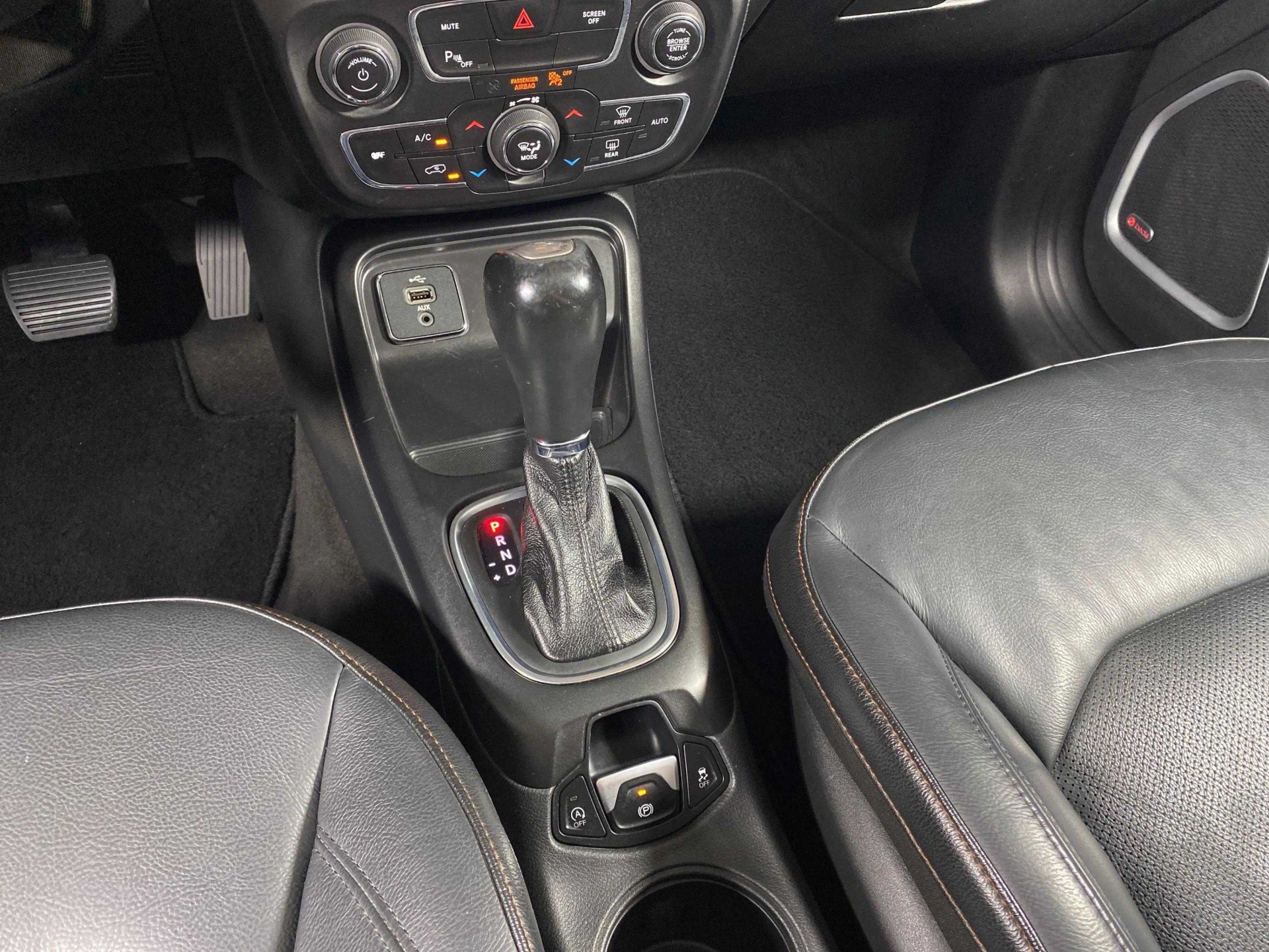 Foto número 356306 do veiculo