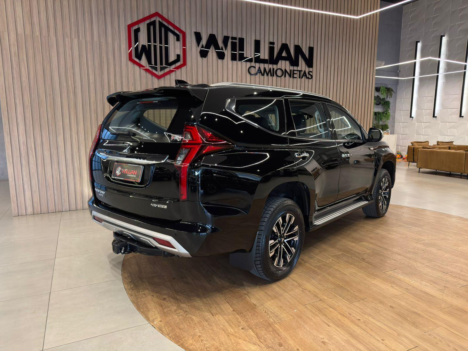 Foto número 351909 do veiculo