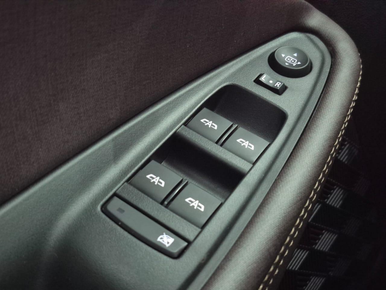 Foto número 357629 do veiculo