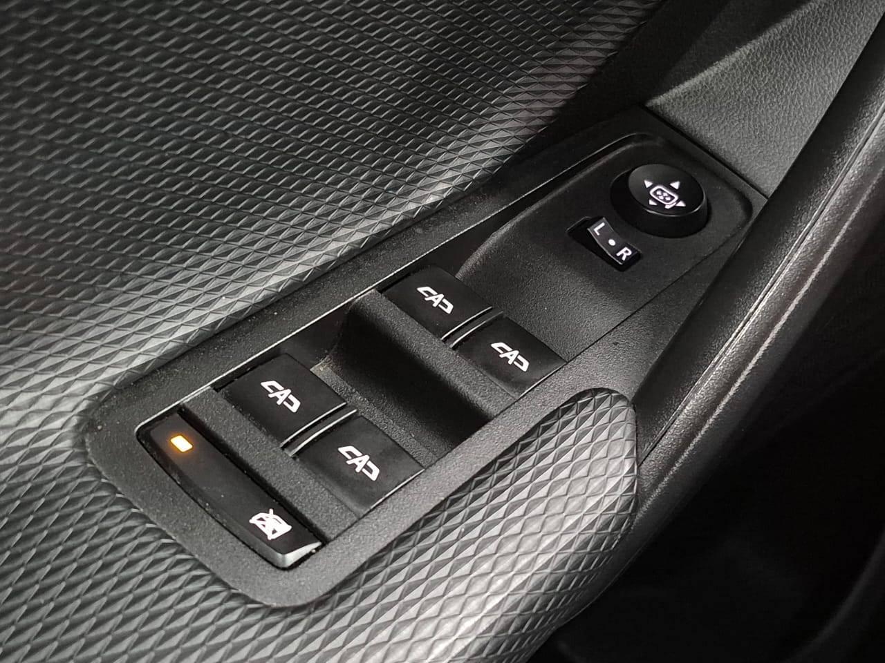 Foto número 357611 do veiculo