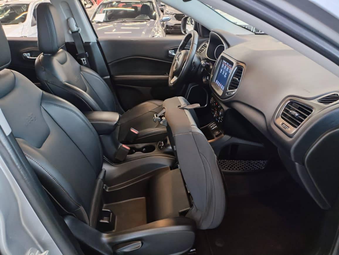 Foto número 340211 do veiculo