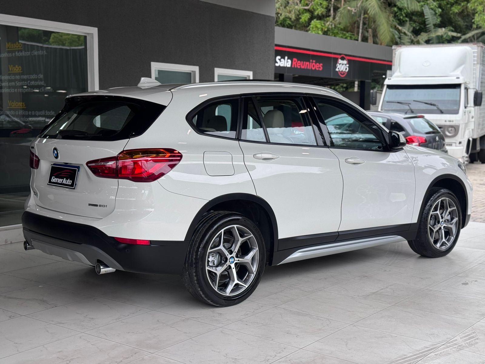 Foto número 352928 do veiculo