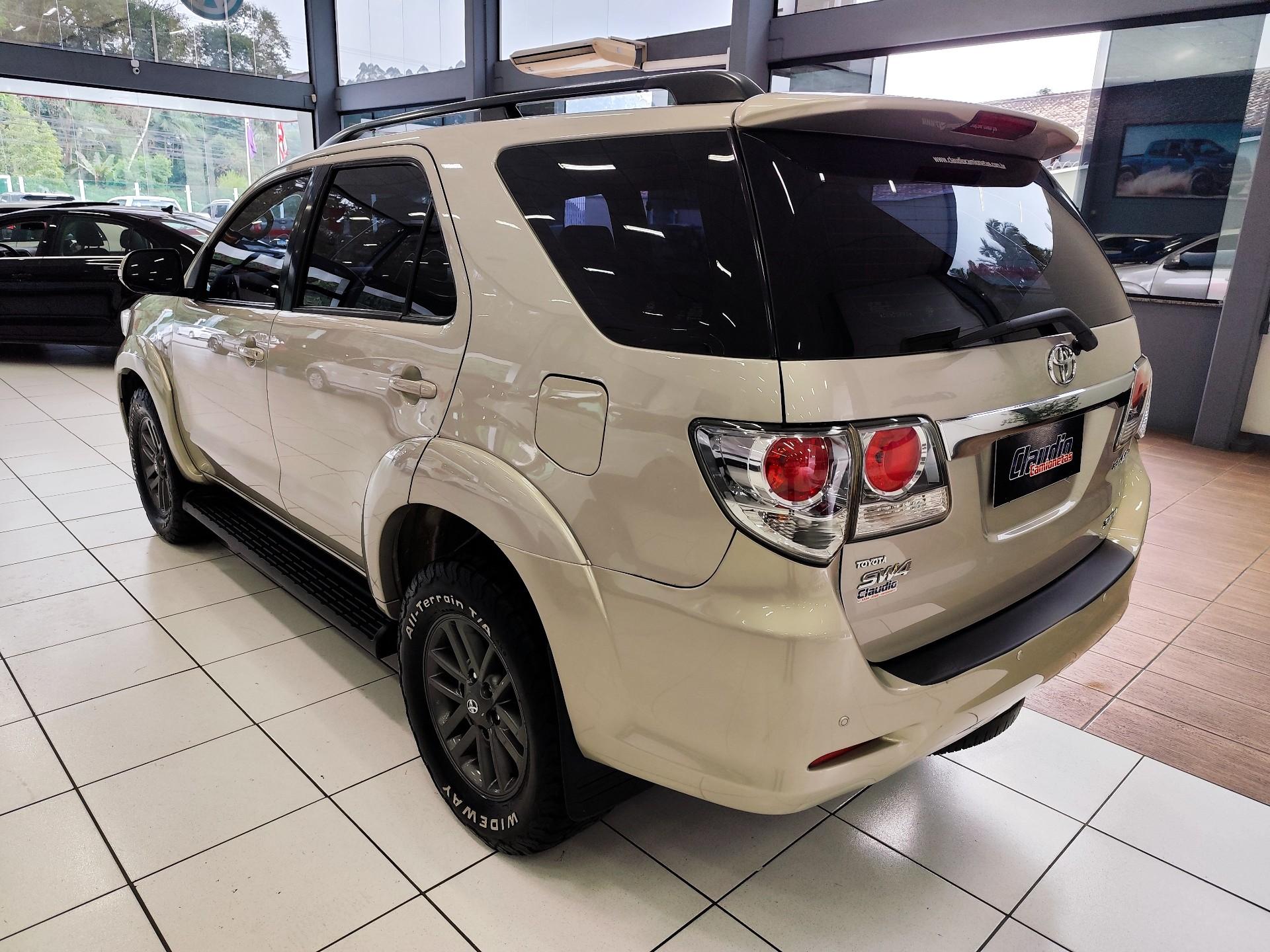 Foto número 354346 do veiculo