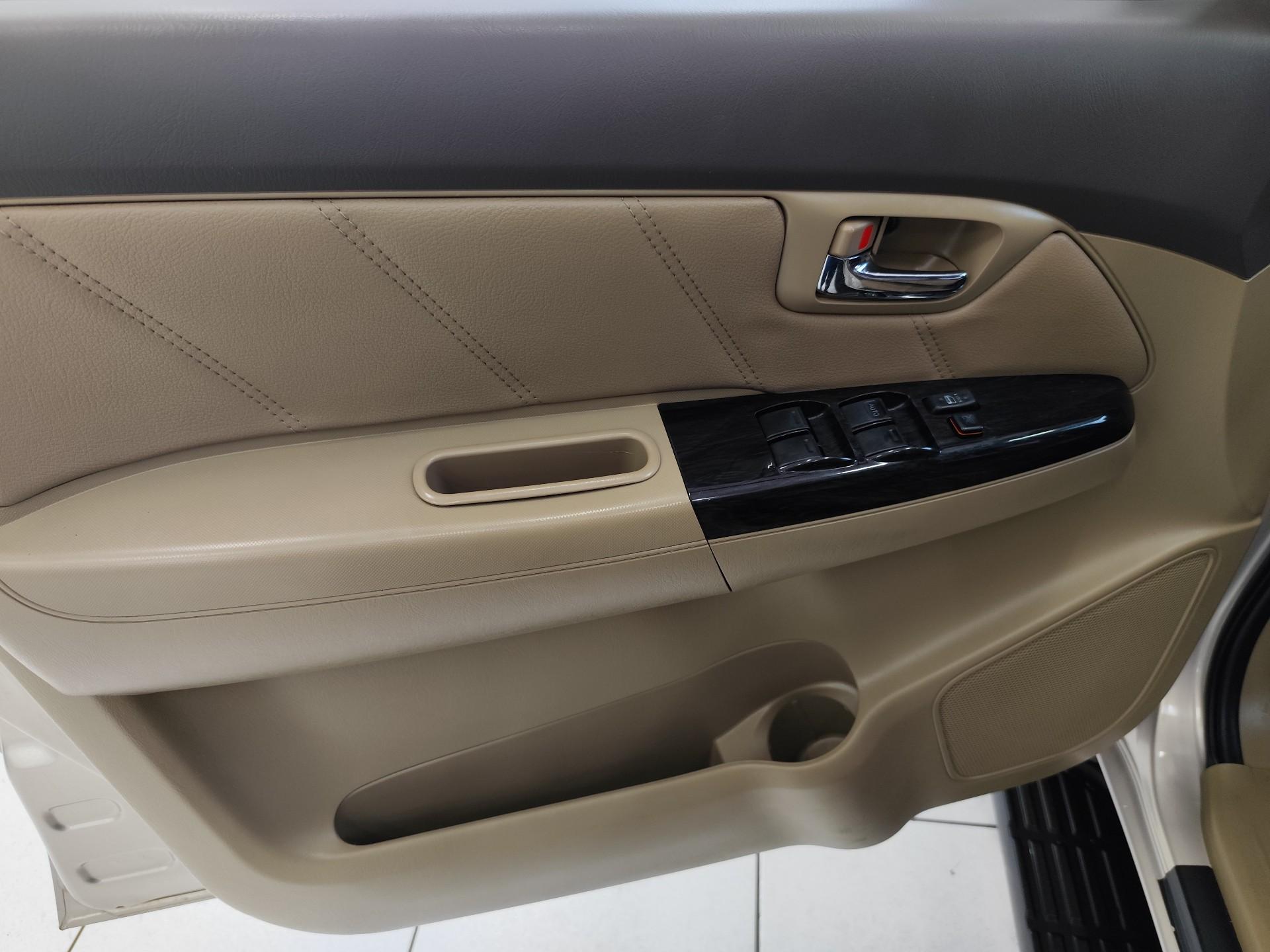 Foto número 354353 do veiculo