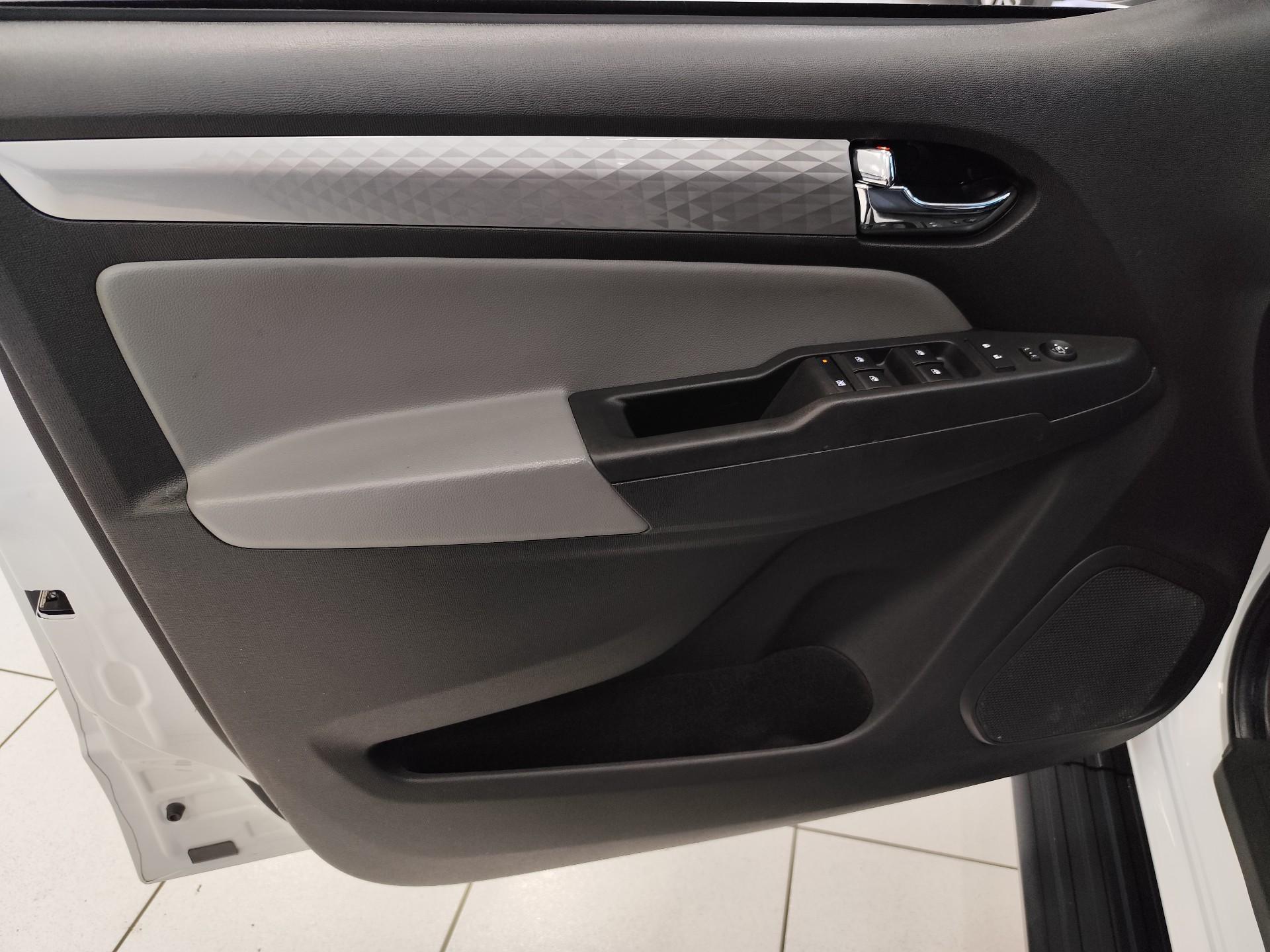 Foto número 354280 do veiculo