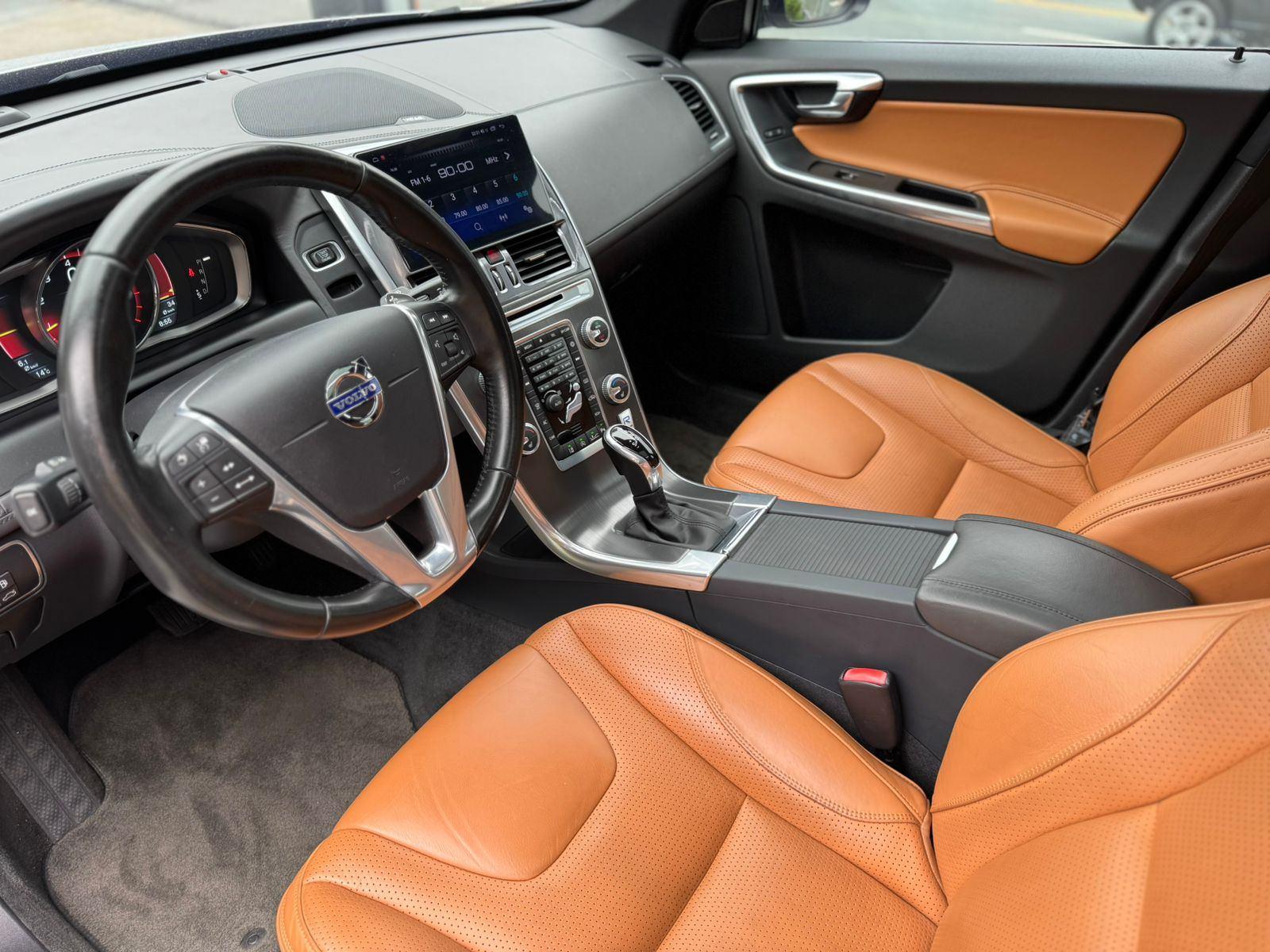 Foto número 358562 do veiculo