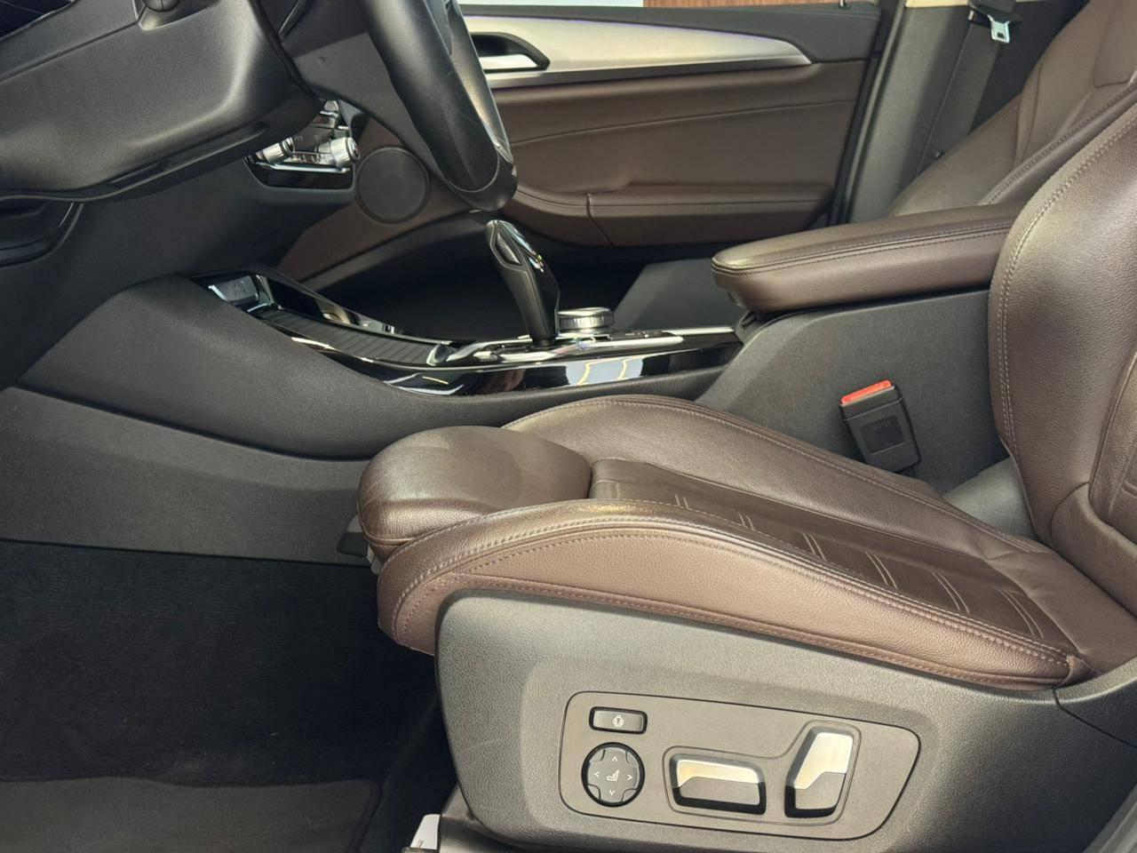 Foto número 351353 do veiculo