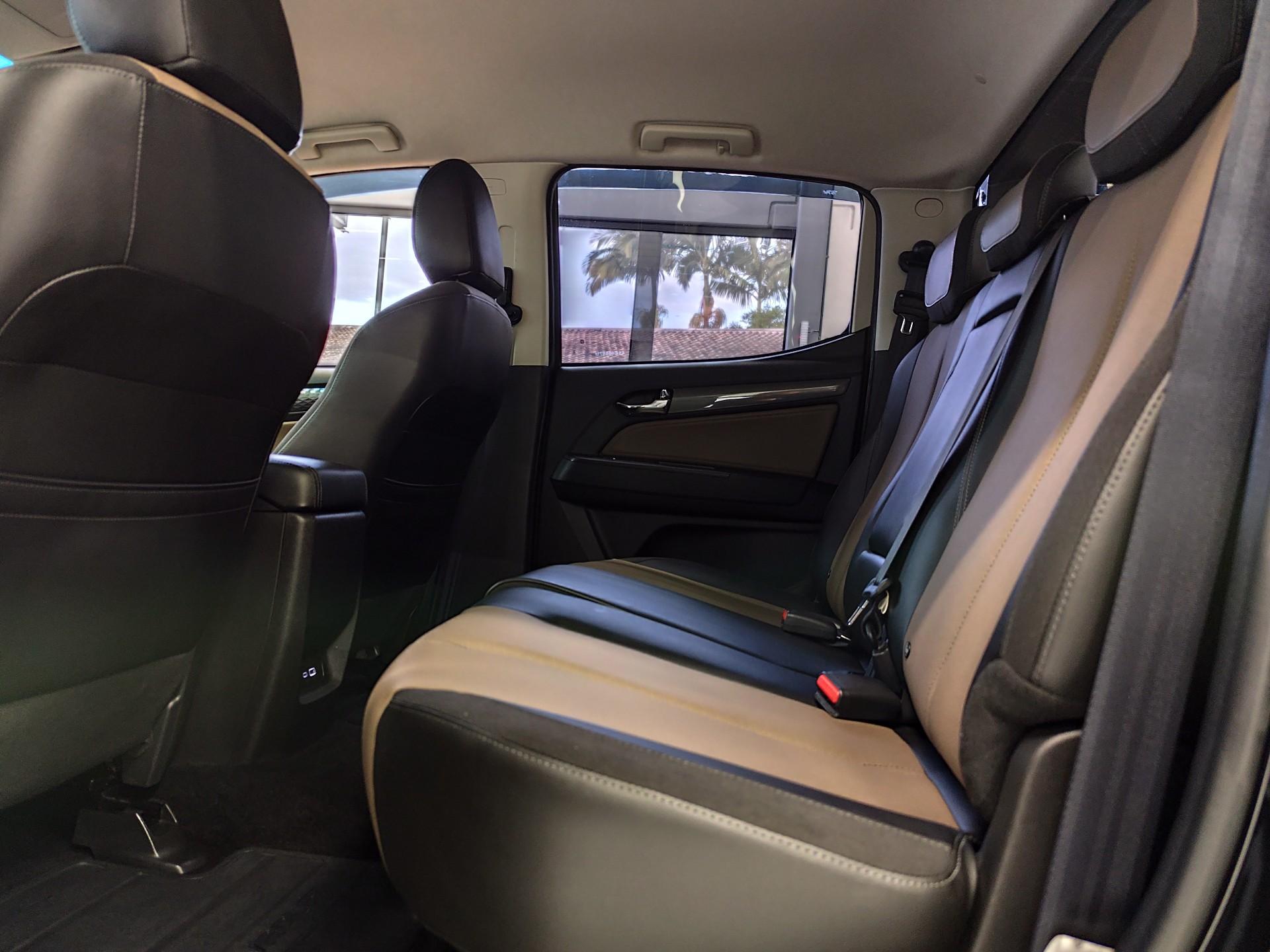 Foto número 353992 do veiculo