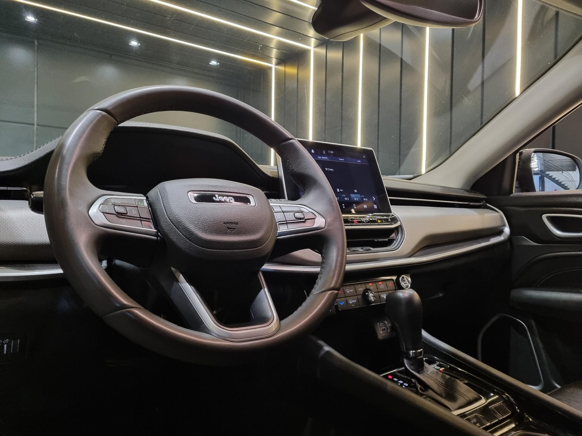 Foto número 352415 do veiculo