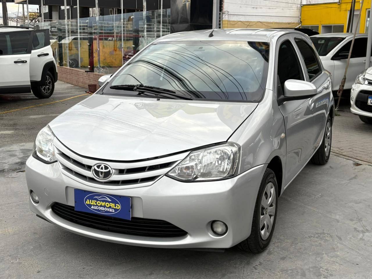 Foto número 319245 do veiculo