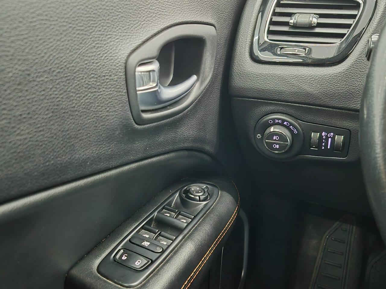 Foto número 336441 do veiculo