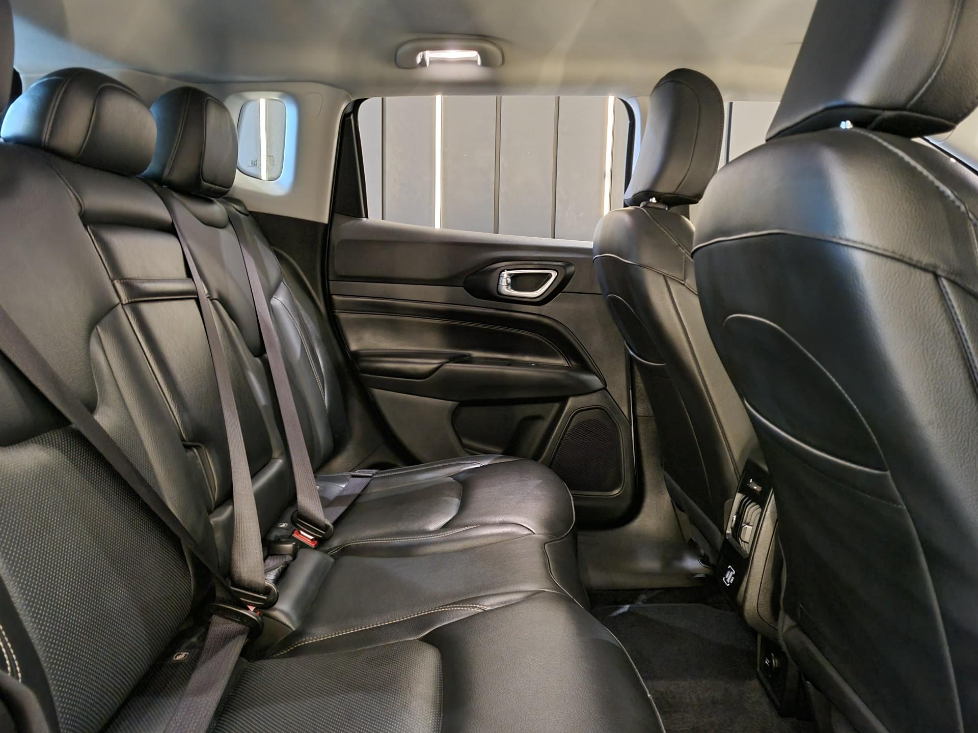 Foto número 352419 do veiculo