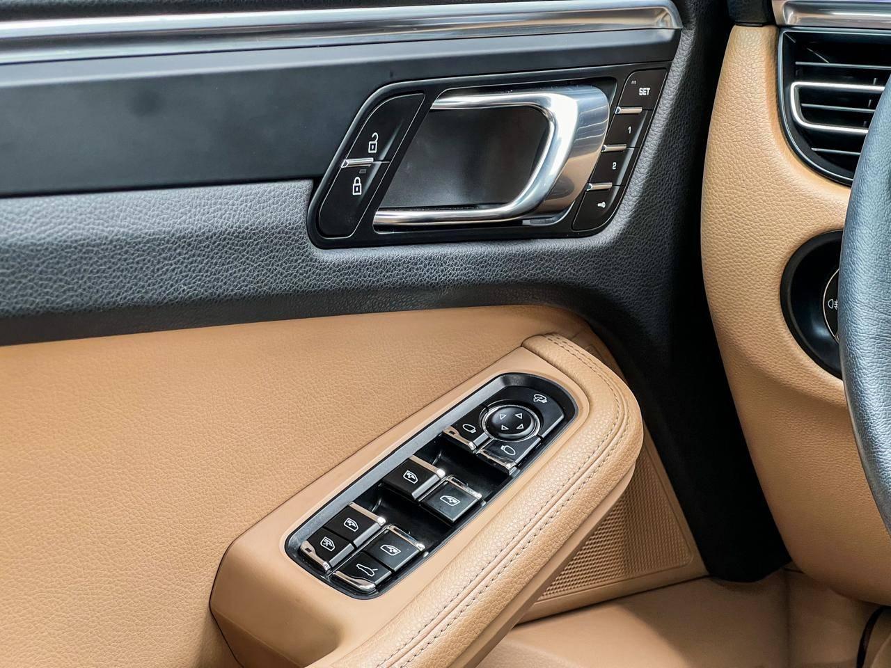 Foto número 354808 do veiculo