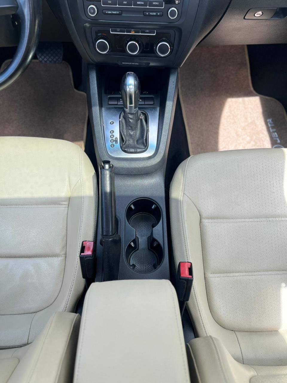 Foto número 345810 do veiculo