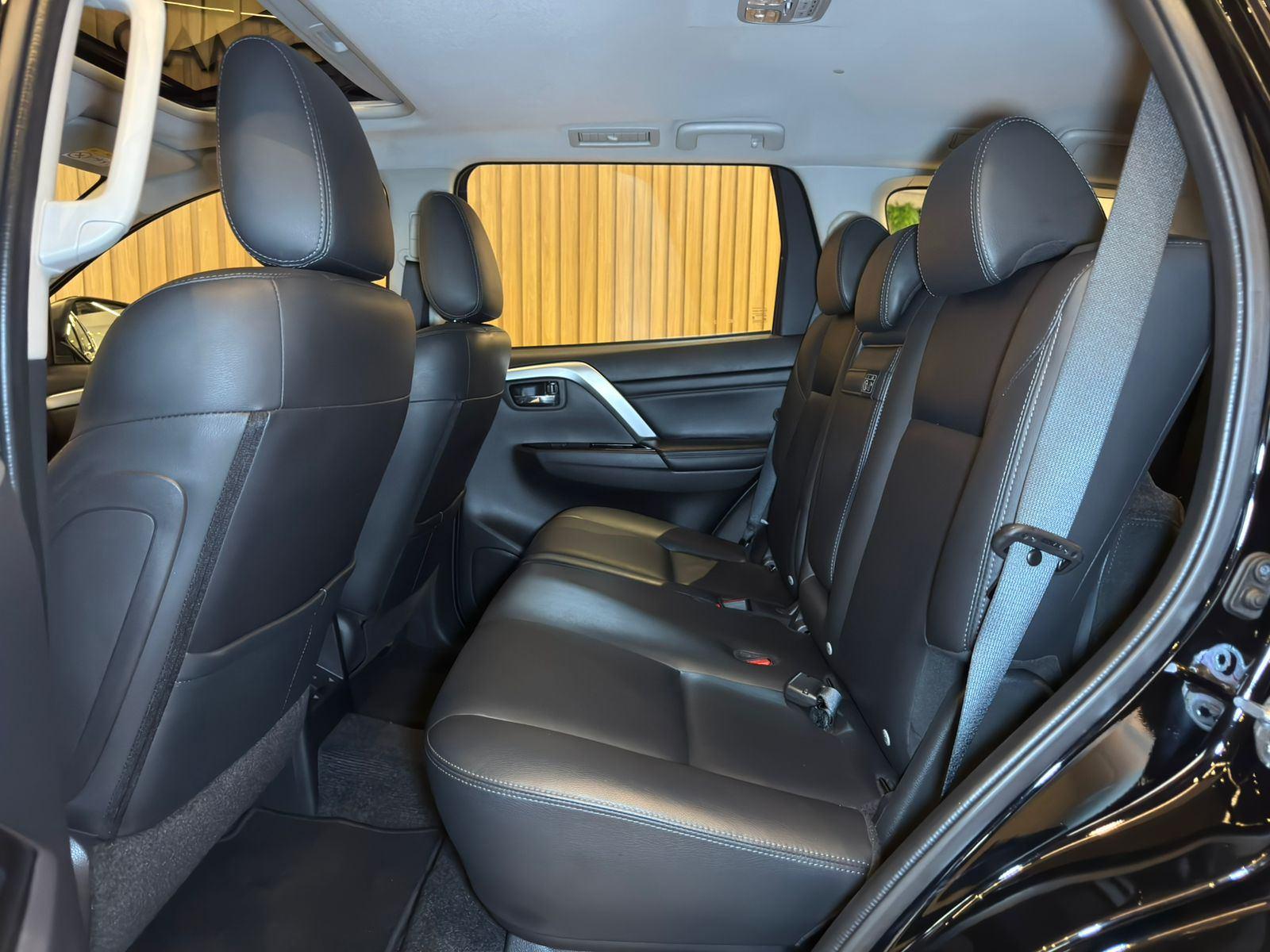 Foto número 351907 do veiculo