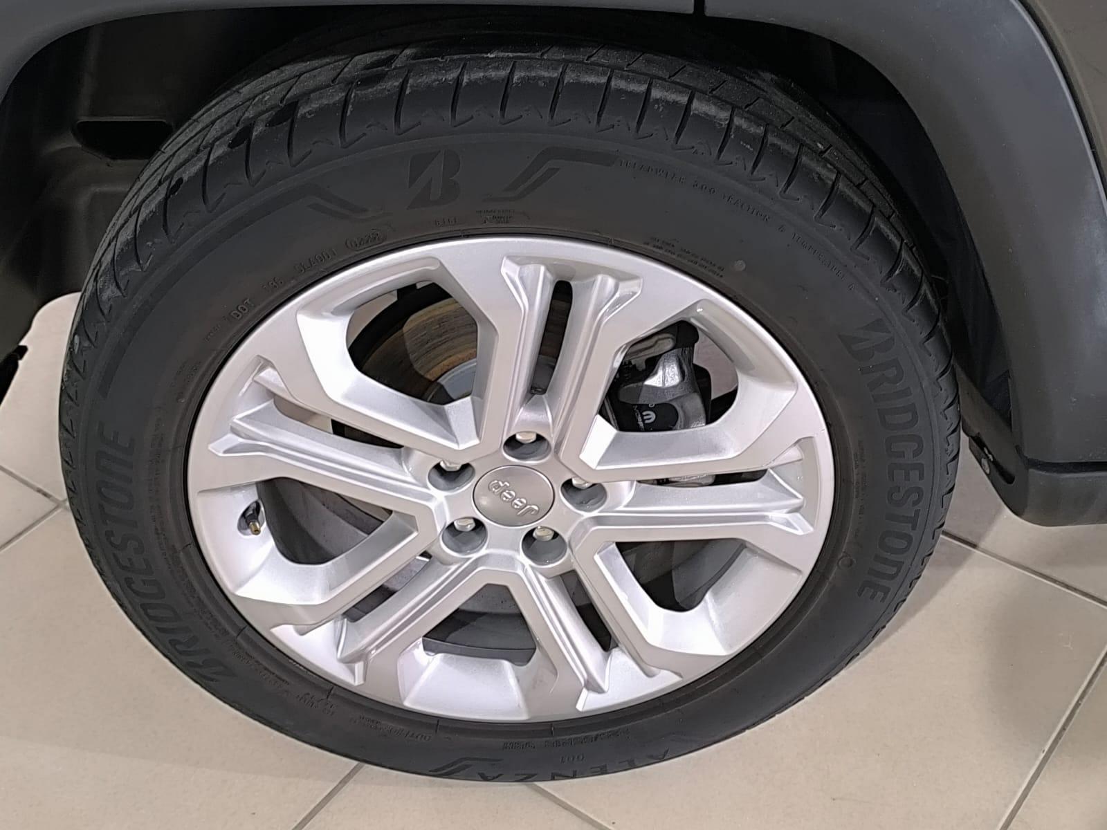 Foto número 345391 do veiculo