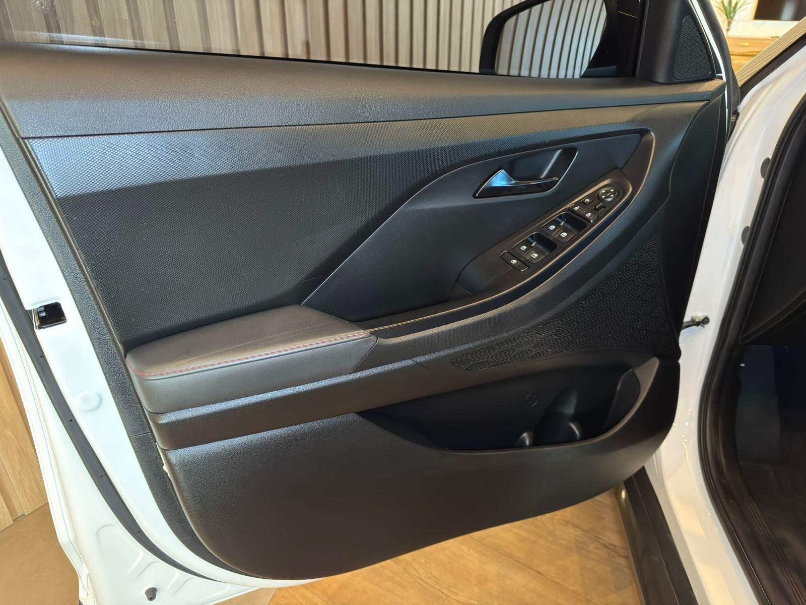 Foto número 343717 do veiculo