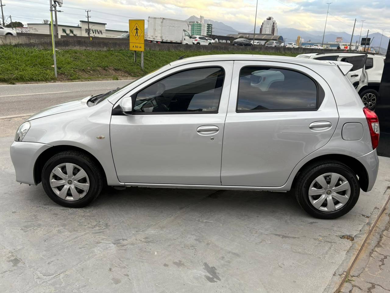 Foto número 319246 do veiculo
