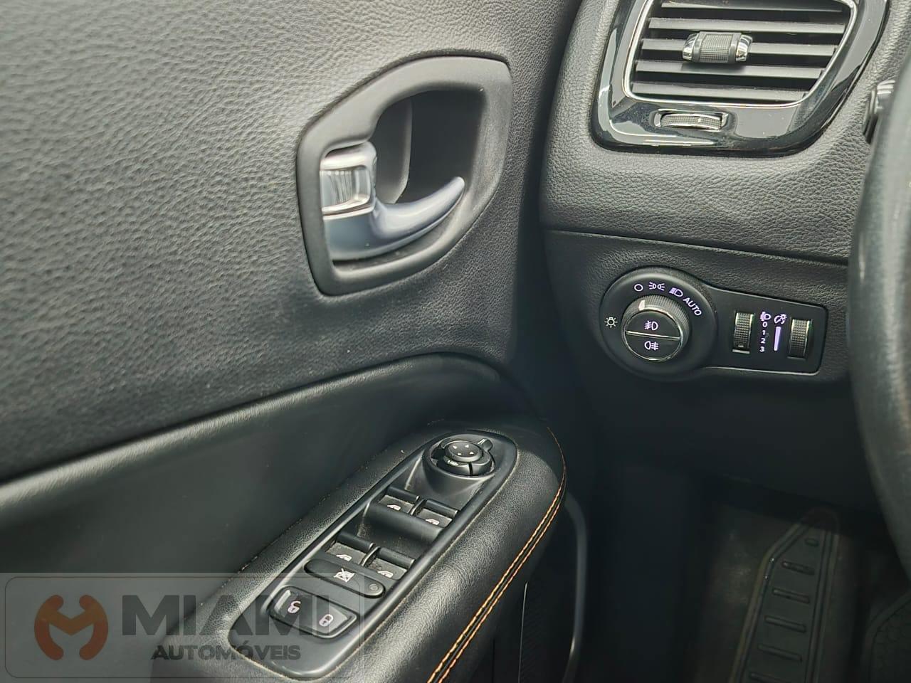 Foto número 335767 do veiculo