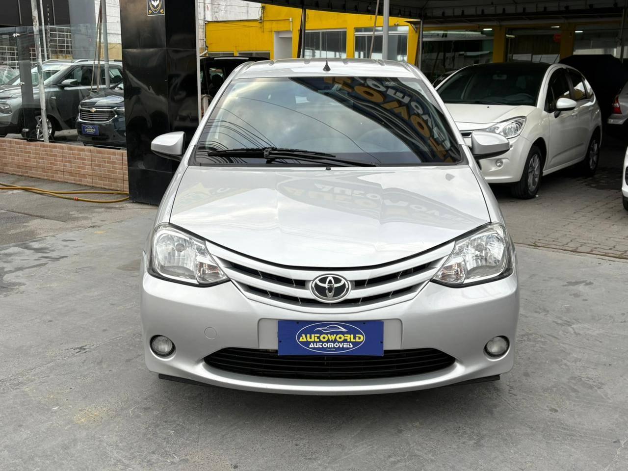 Foto número 319244 do veiculo
