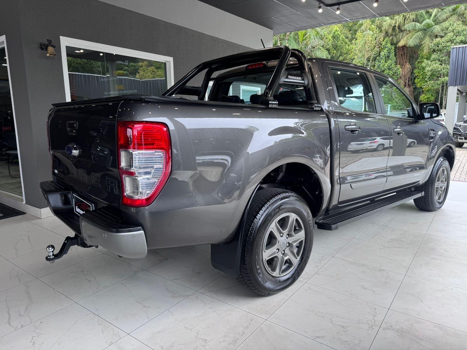 Foto número 327963 do veiculo