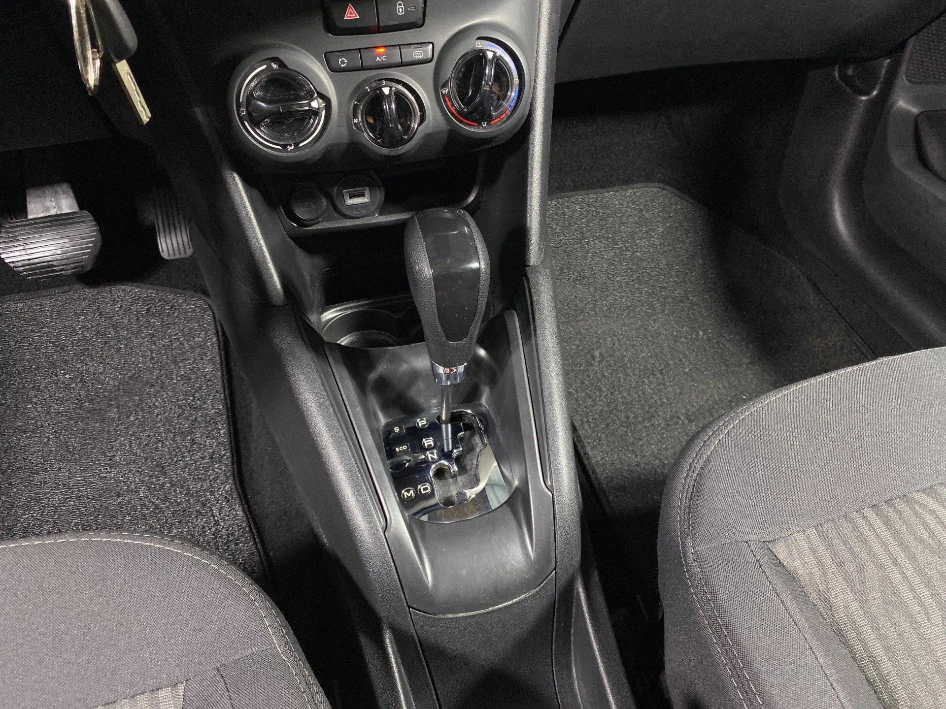 Foto número 399733 do veiculo