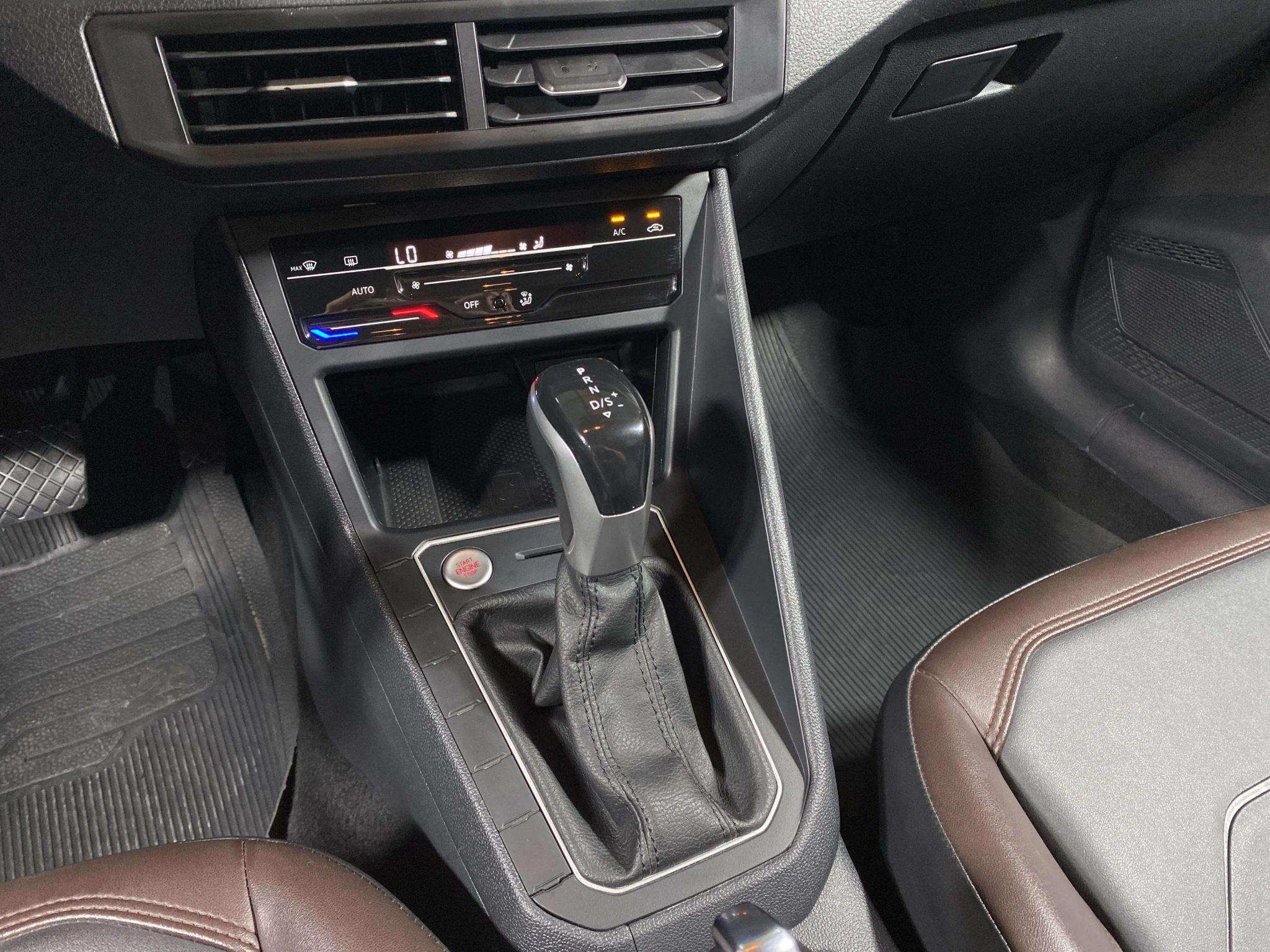 Foto número 368444 do veiculo