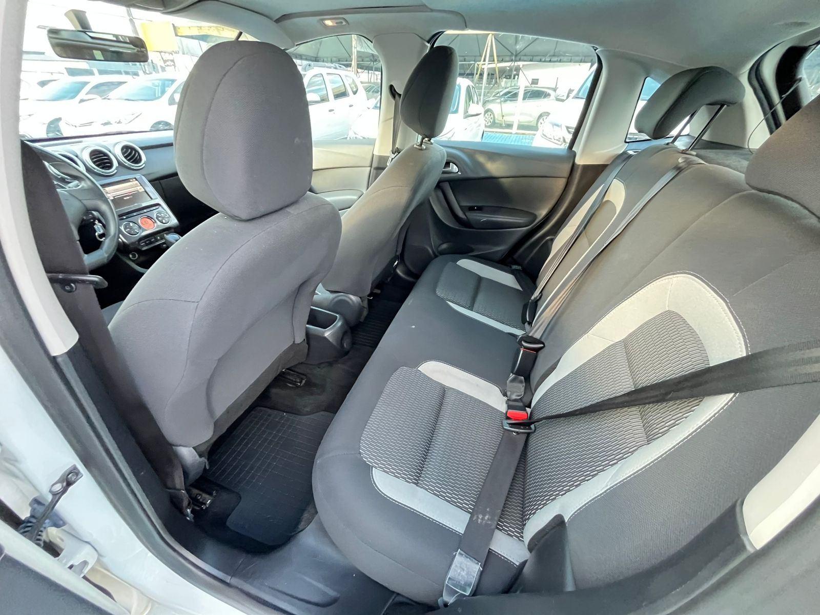 Foto número 399169 do veiculo