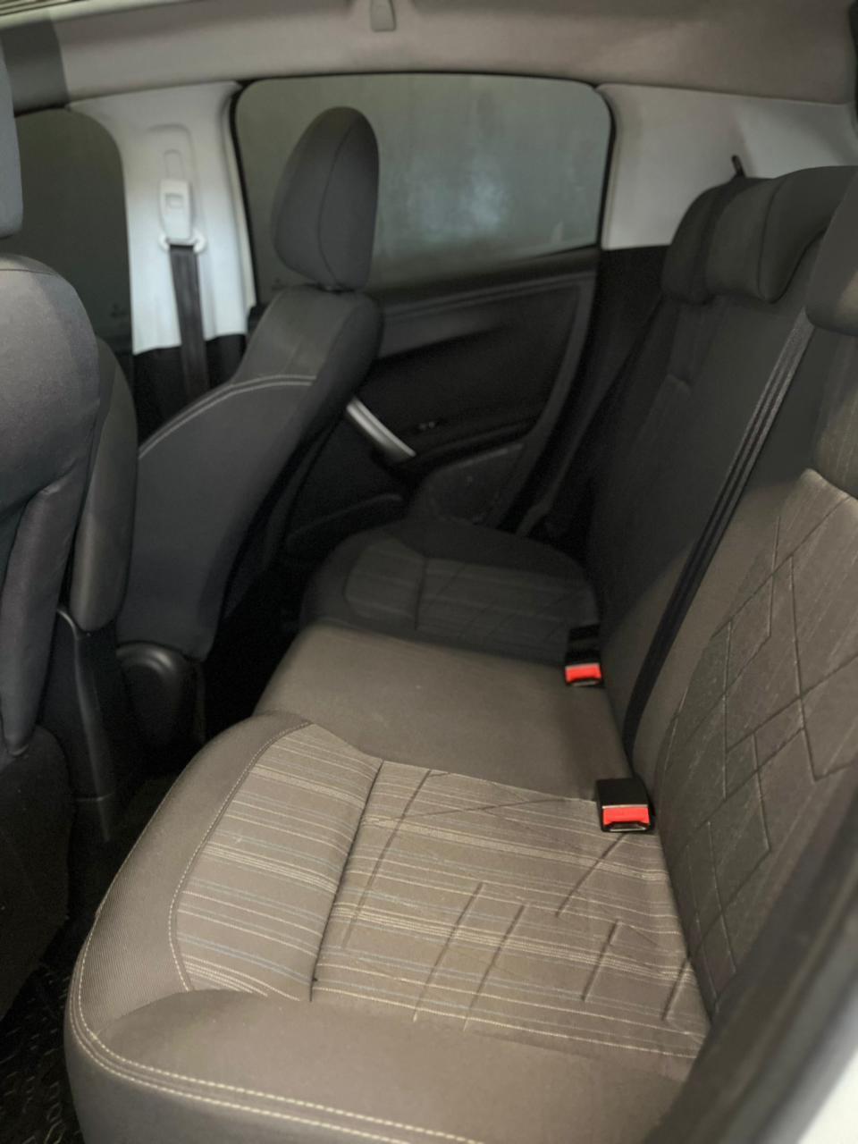 Foto número 369689 do veiculo