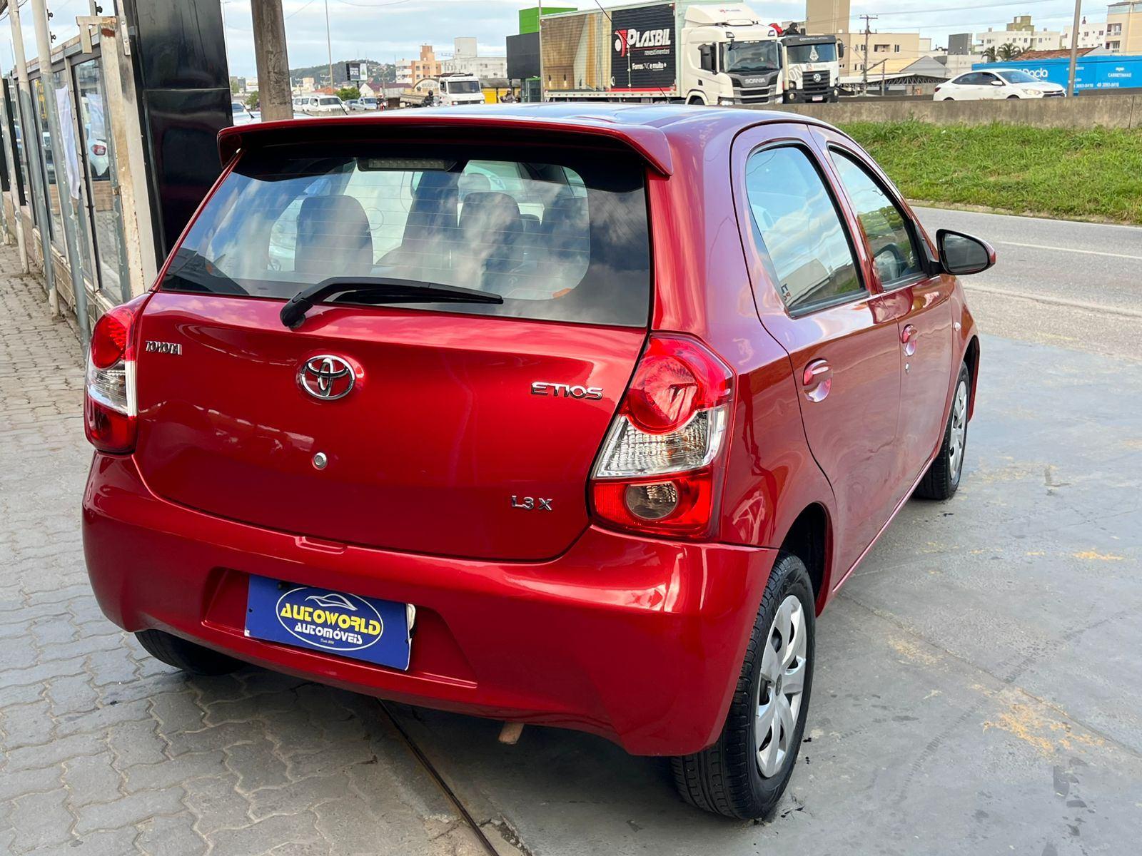 Foto número 388087 do veiculo