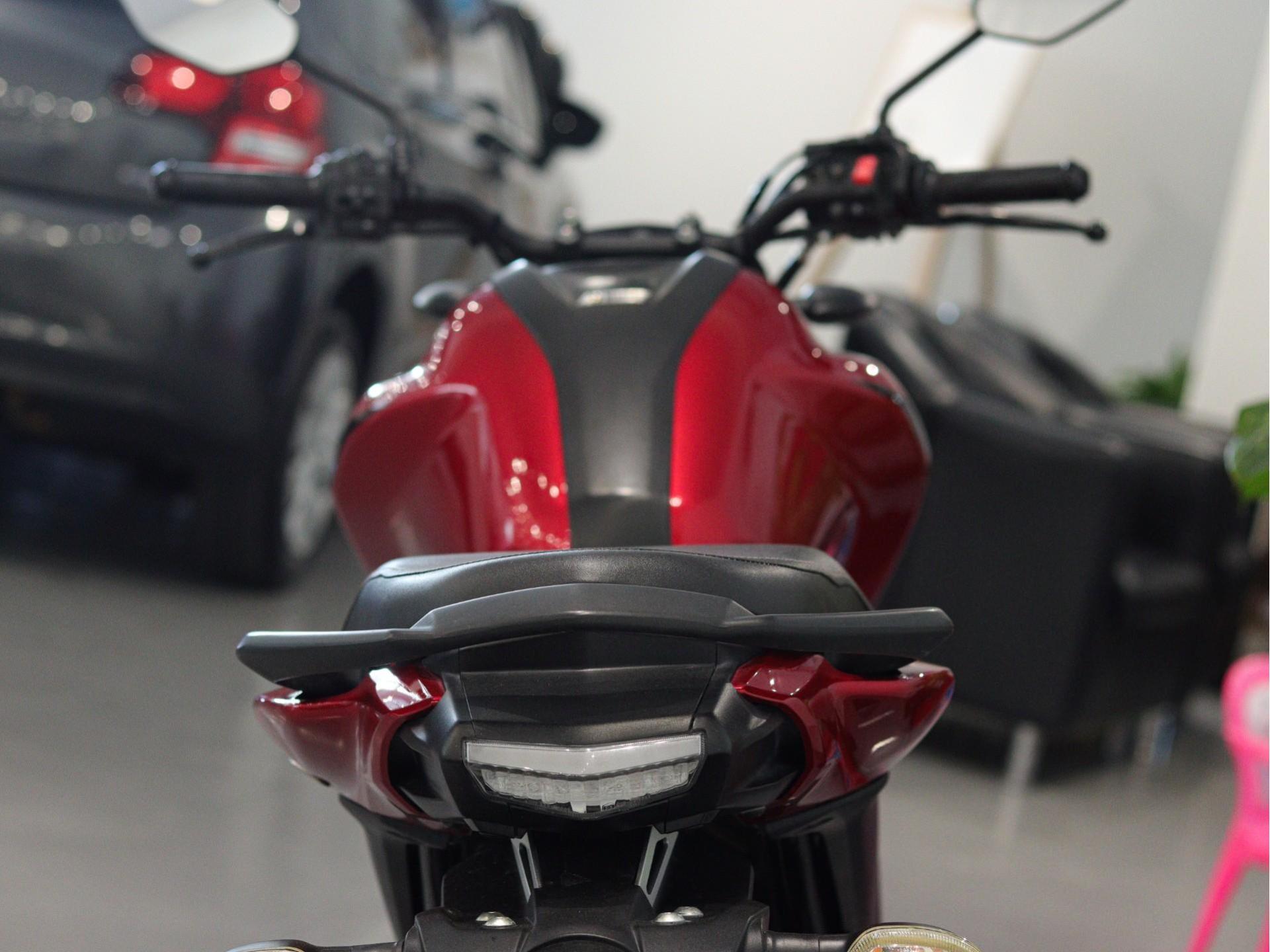 Foto número 363064 do veiculo