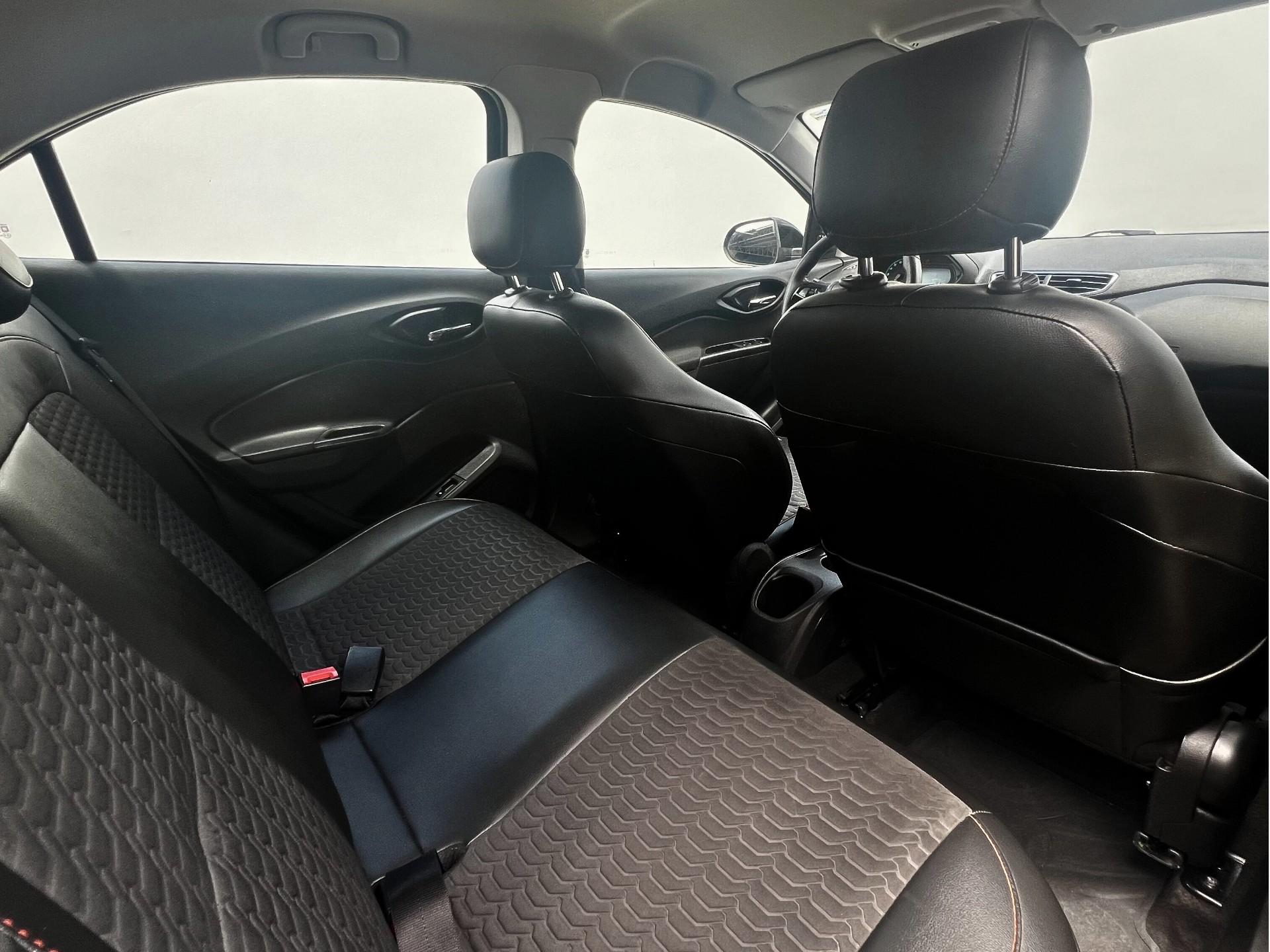 Foto número 360353 do veiculo